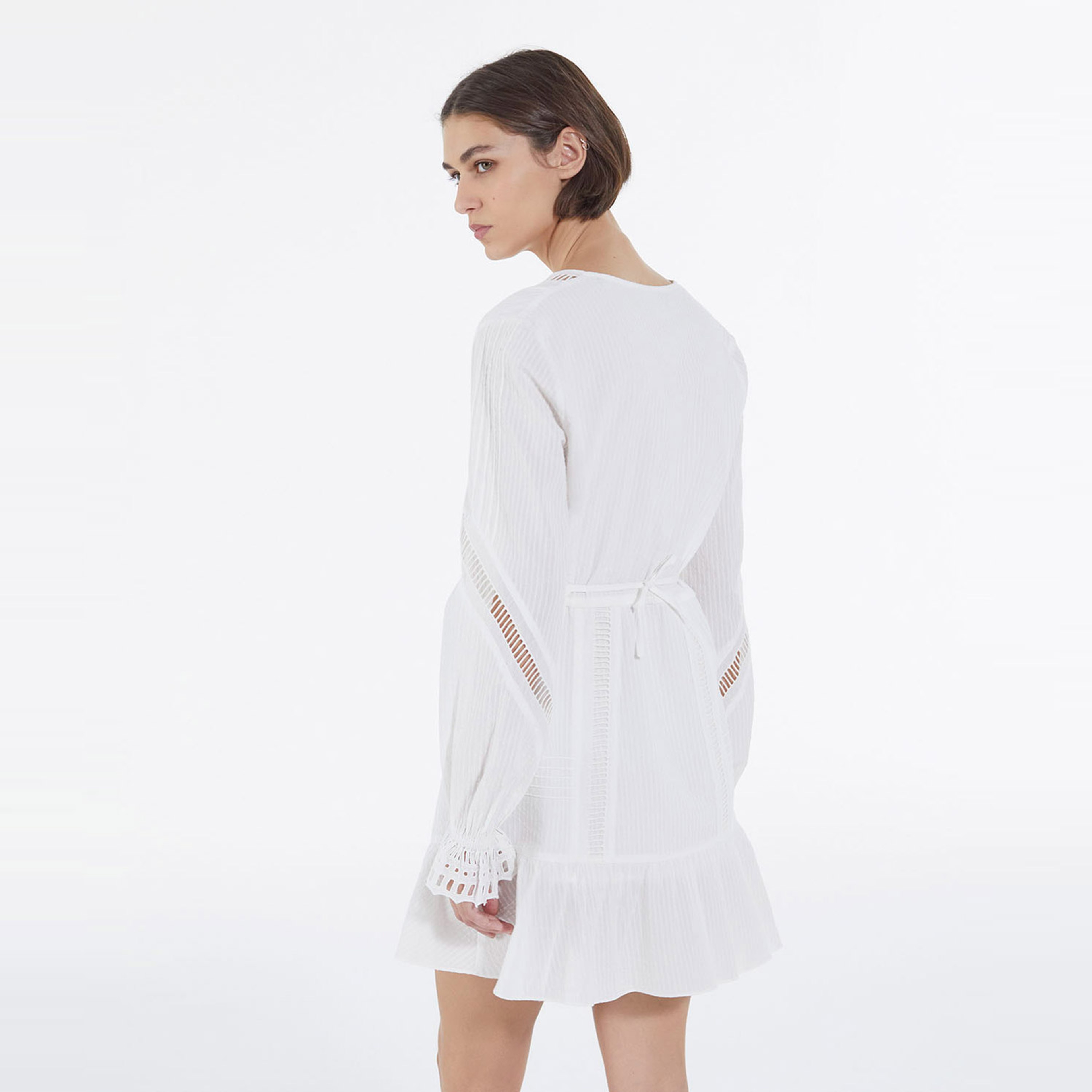 KADIN İŞLEMELİ BEYAZ ELBİSE