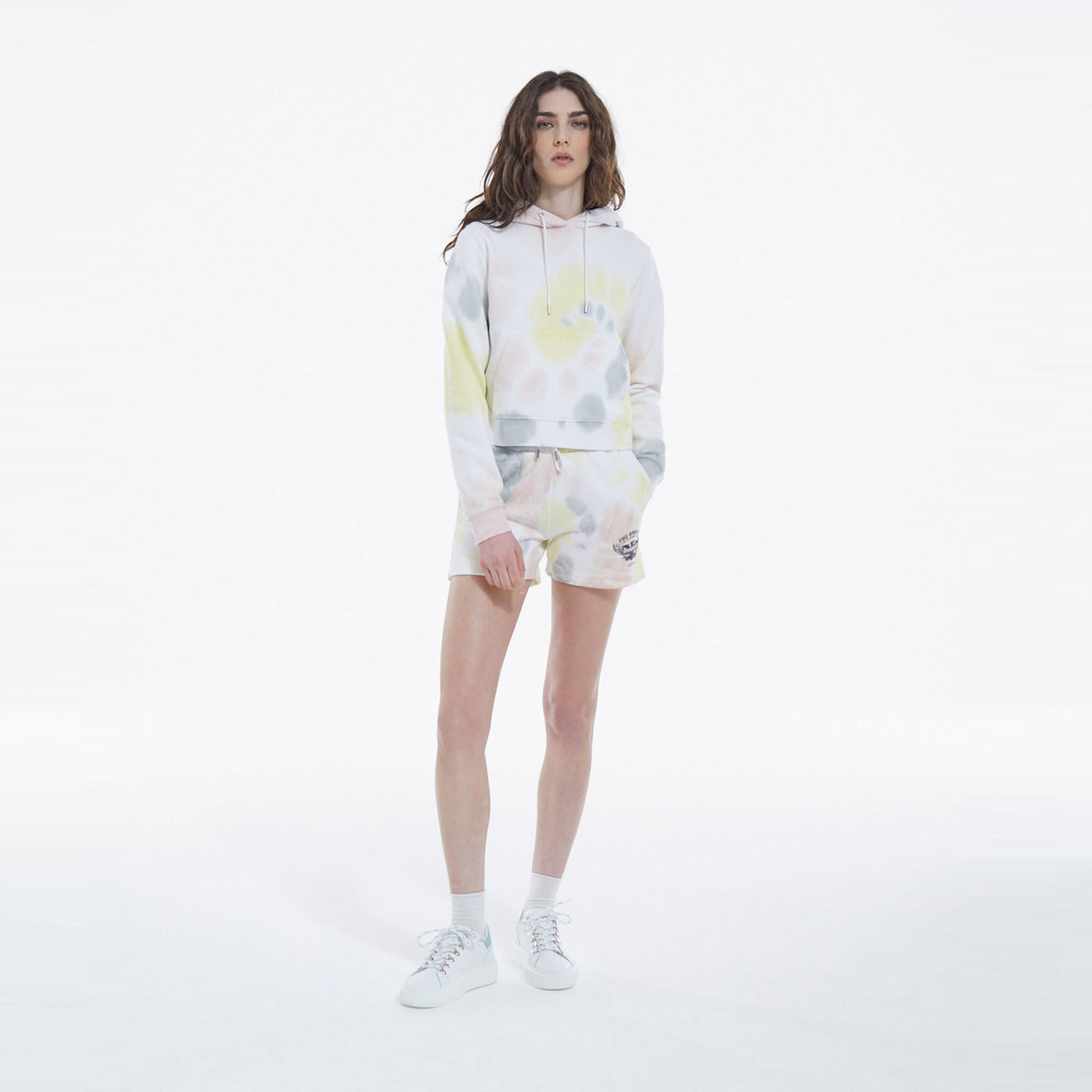 KADIN BATİK DESENLİ RENKLİ SWEATSHIRT