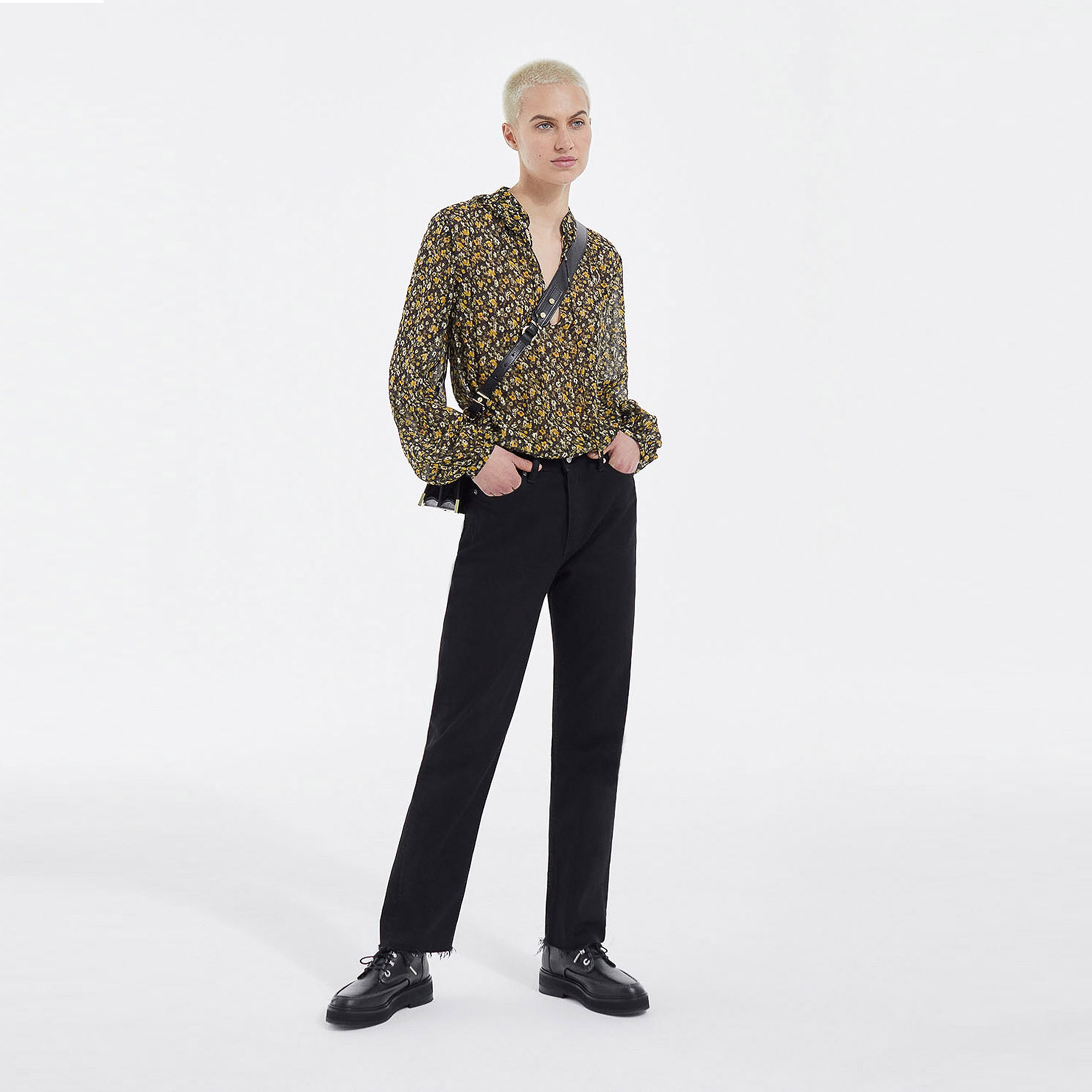 DESENLİ KADIN SİYAH BLUZ