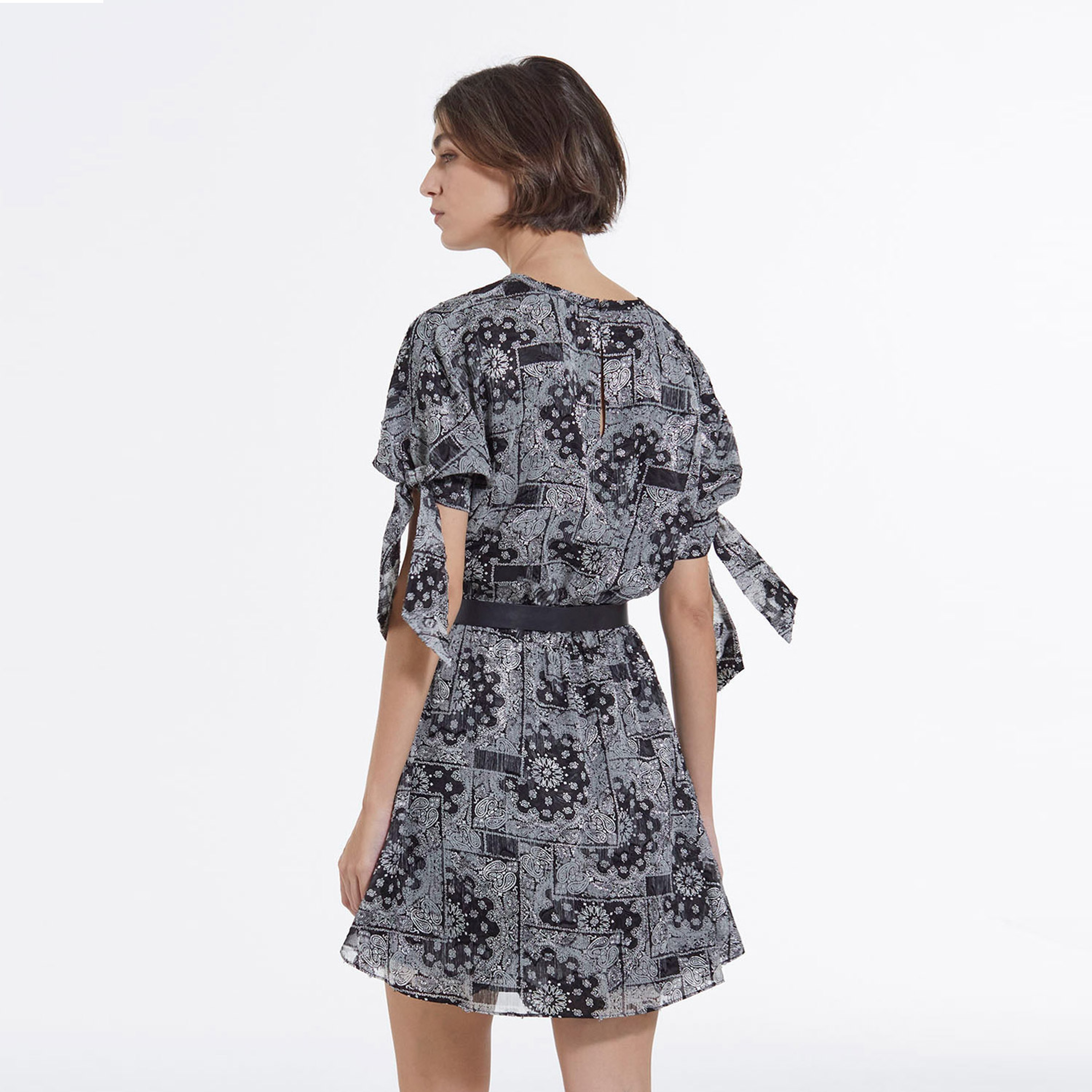 DESENLİ KADIN SİYAH ELBİSE