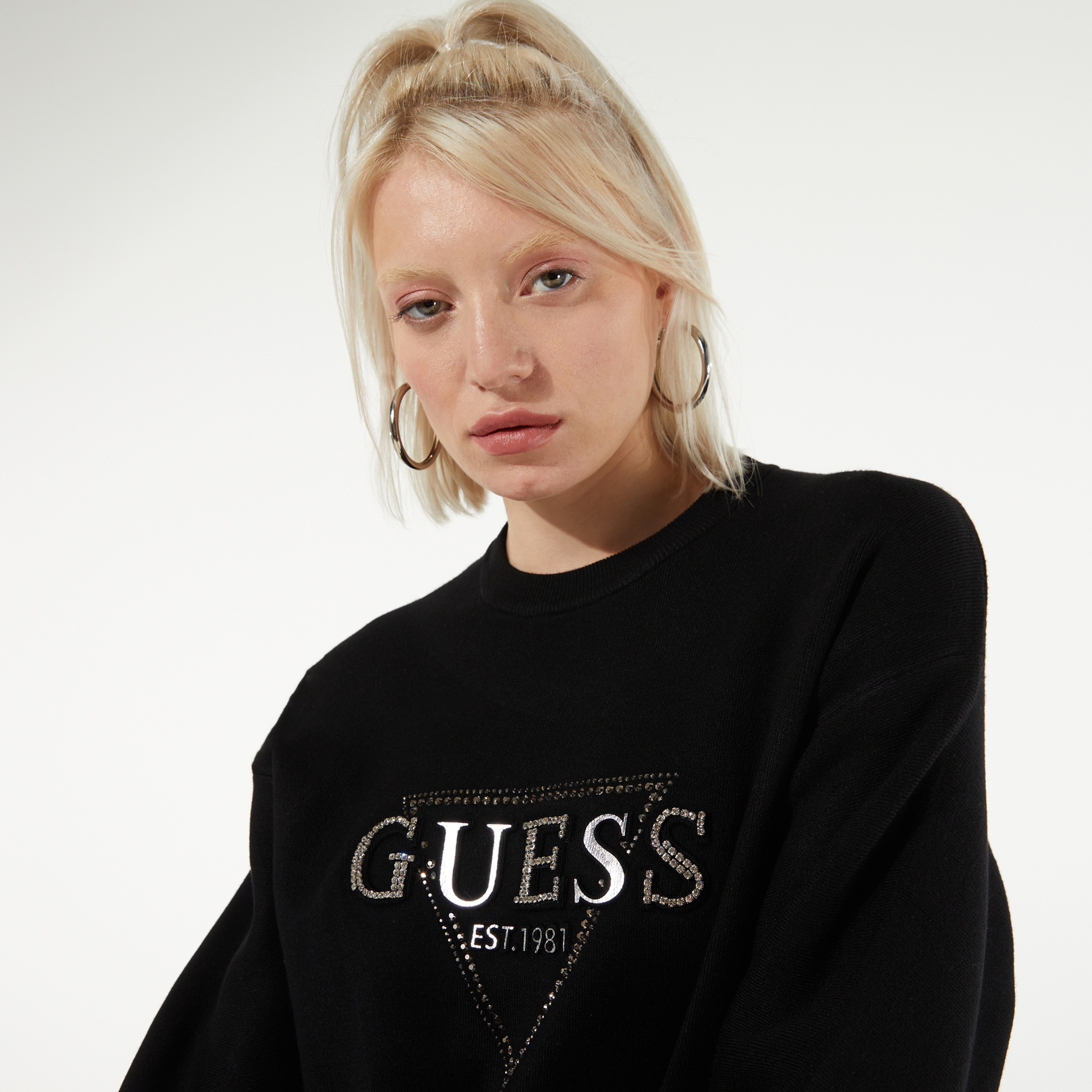 Guess Kadın Siyah Kazak