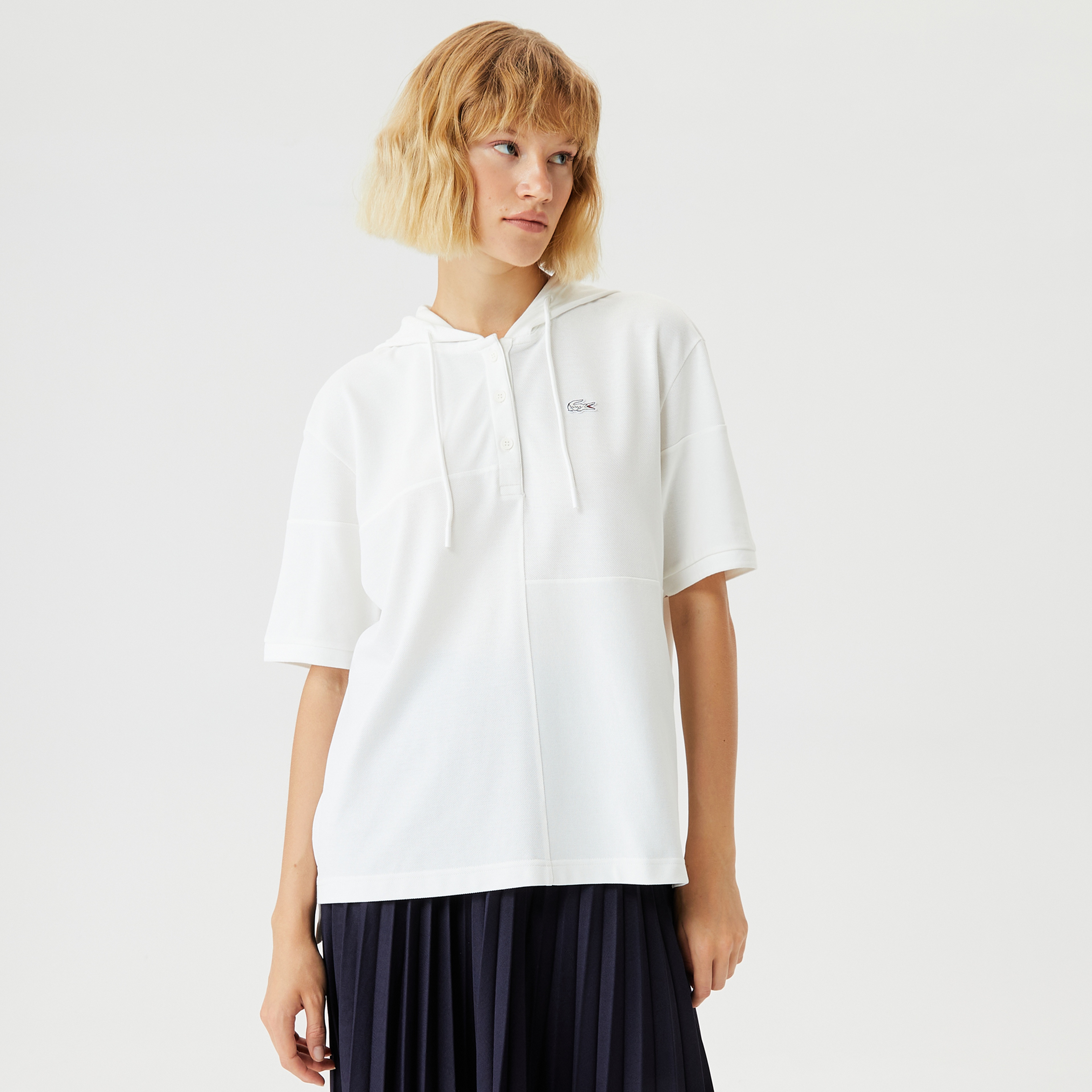 Lacoste Kadın Relaxed Fit Kapüşonlu Renk Bloklu Beyaz Polo