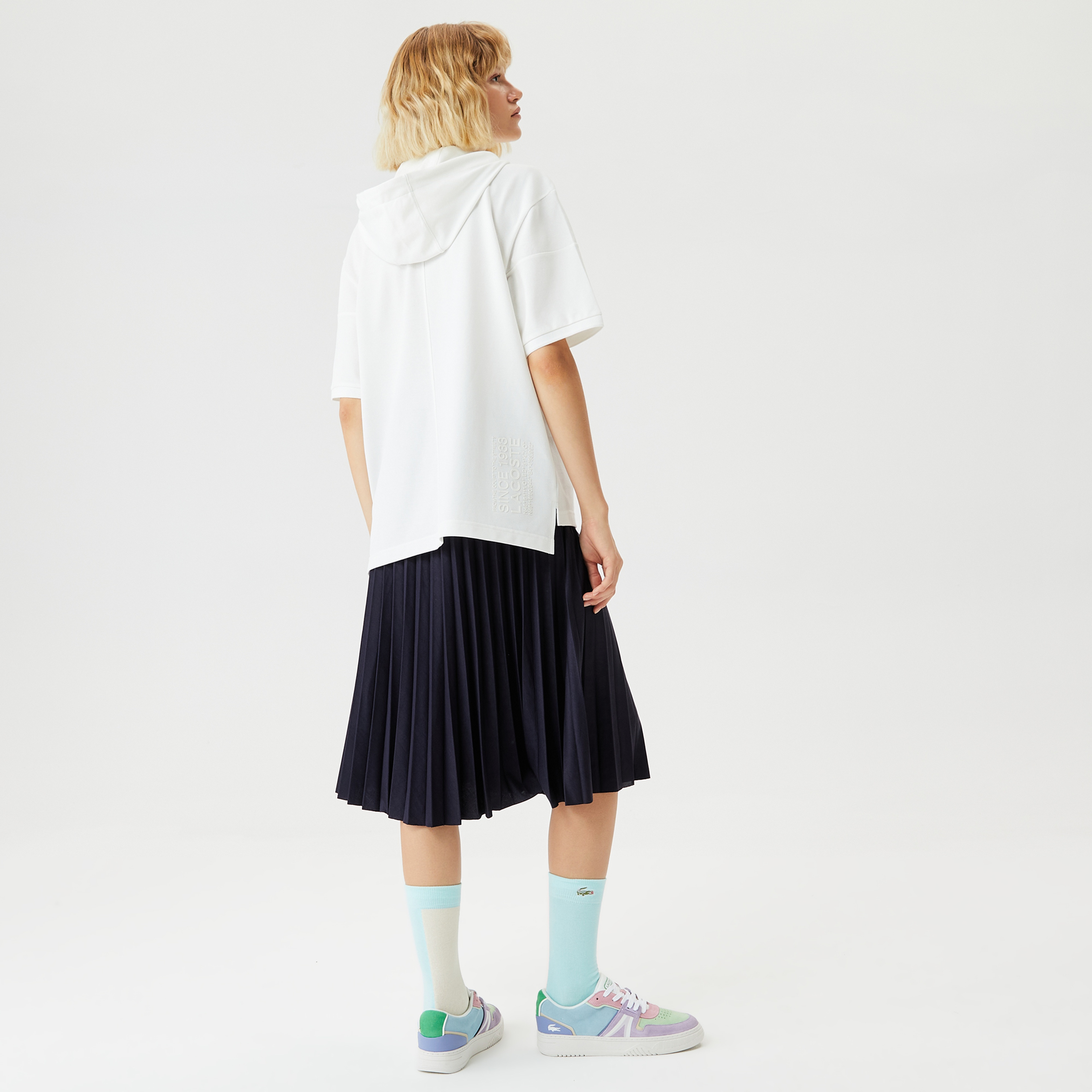 Lacoste Kadın Relaxed Fit Kapüşonlu Renk Bloklu Beyaz Polo
