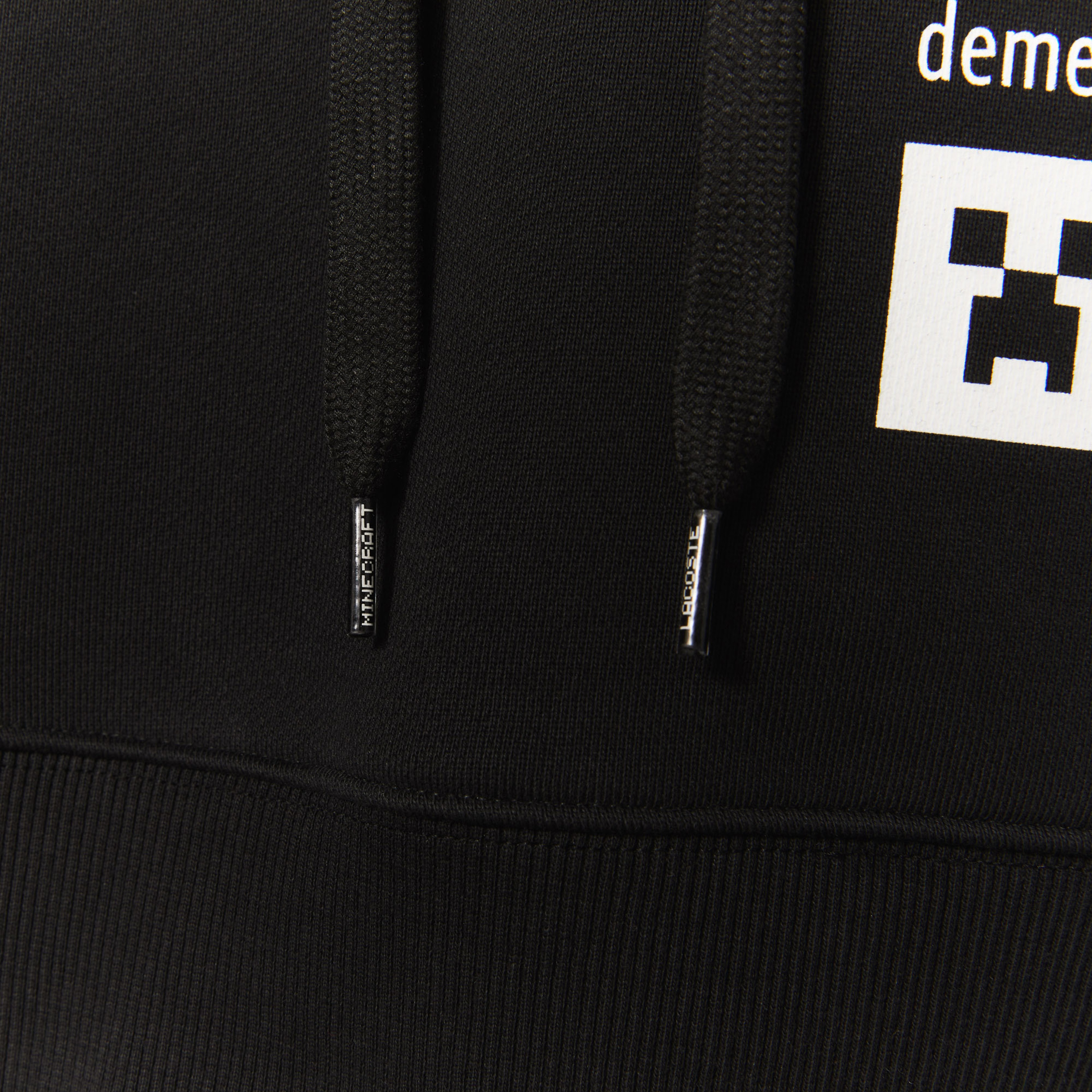 Lacoste X Minecraft Kadın Relaxed Fit Kapüşonlu Baskılı Siyah Sweatshirt