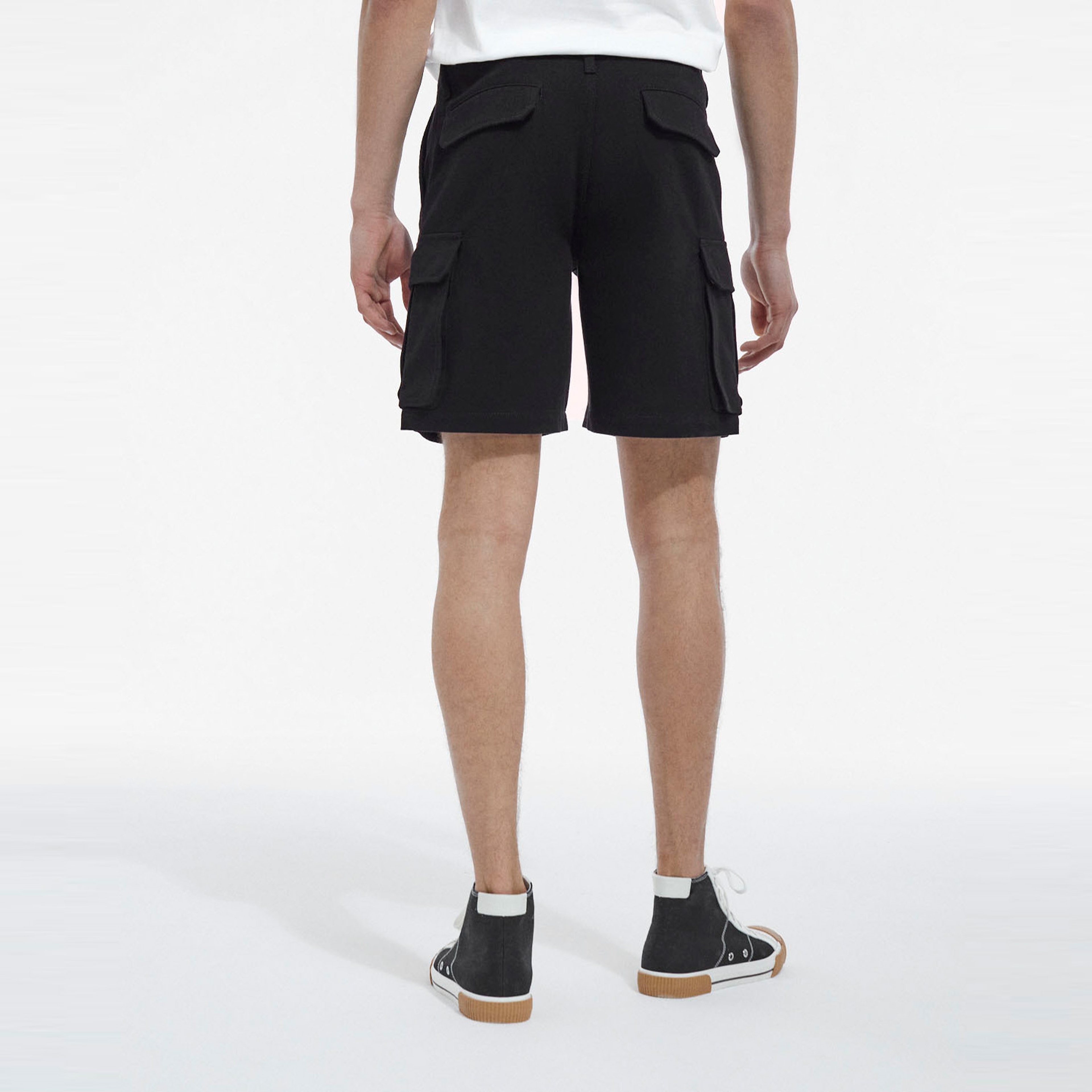 ERKEK SİYAH ORGANİK PAMUKLU KARGO CEPLİ ŞORT