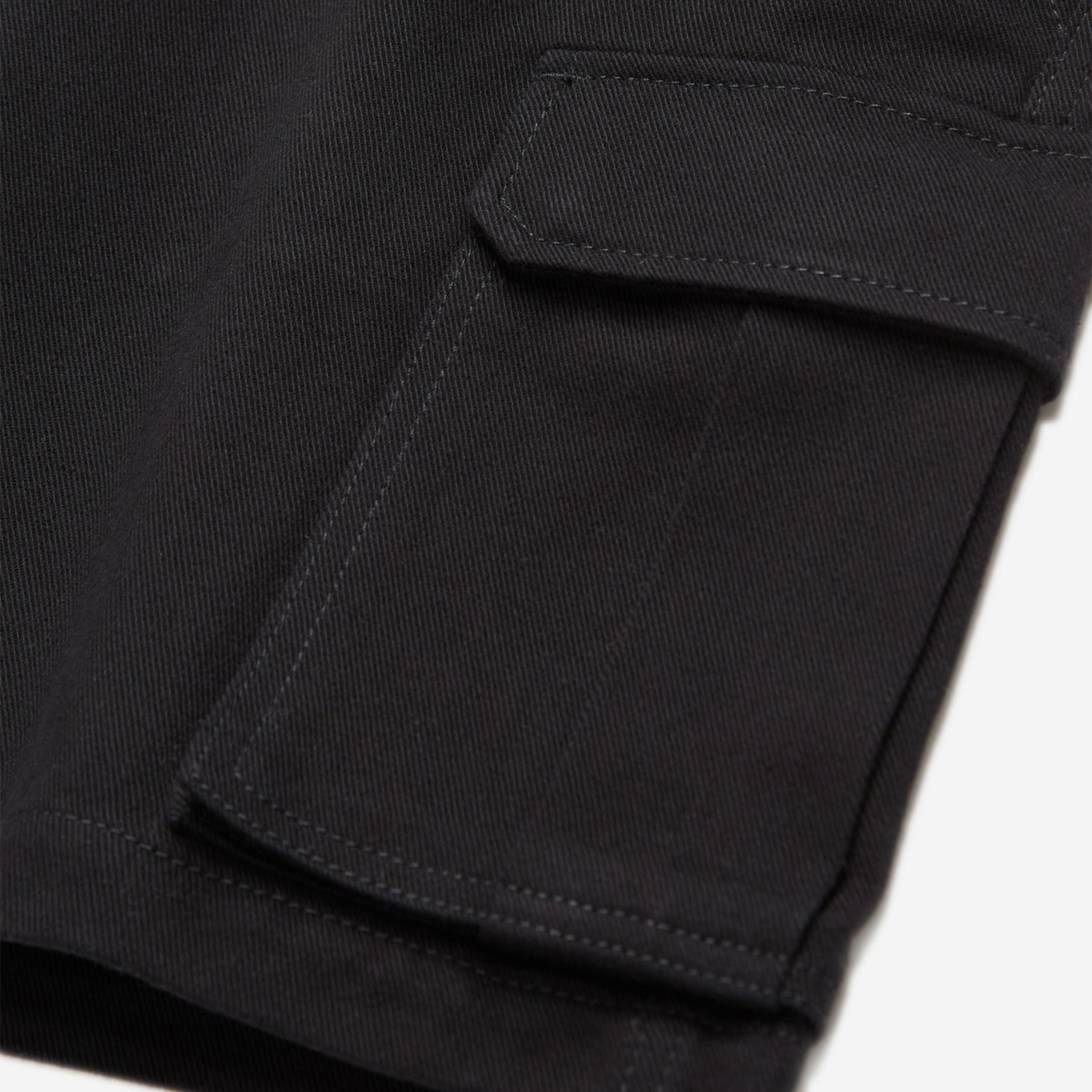 ERKEK SİYAH ORGANİK PAMUKLU KARGO CEPLİ ŞORT