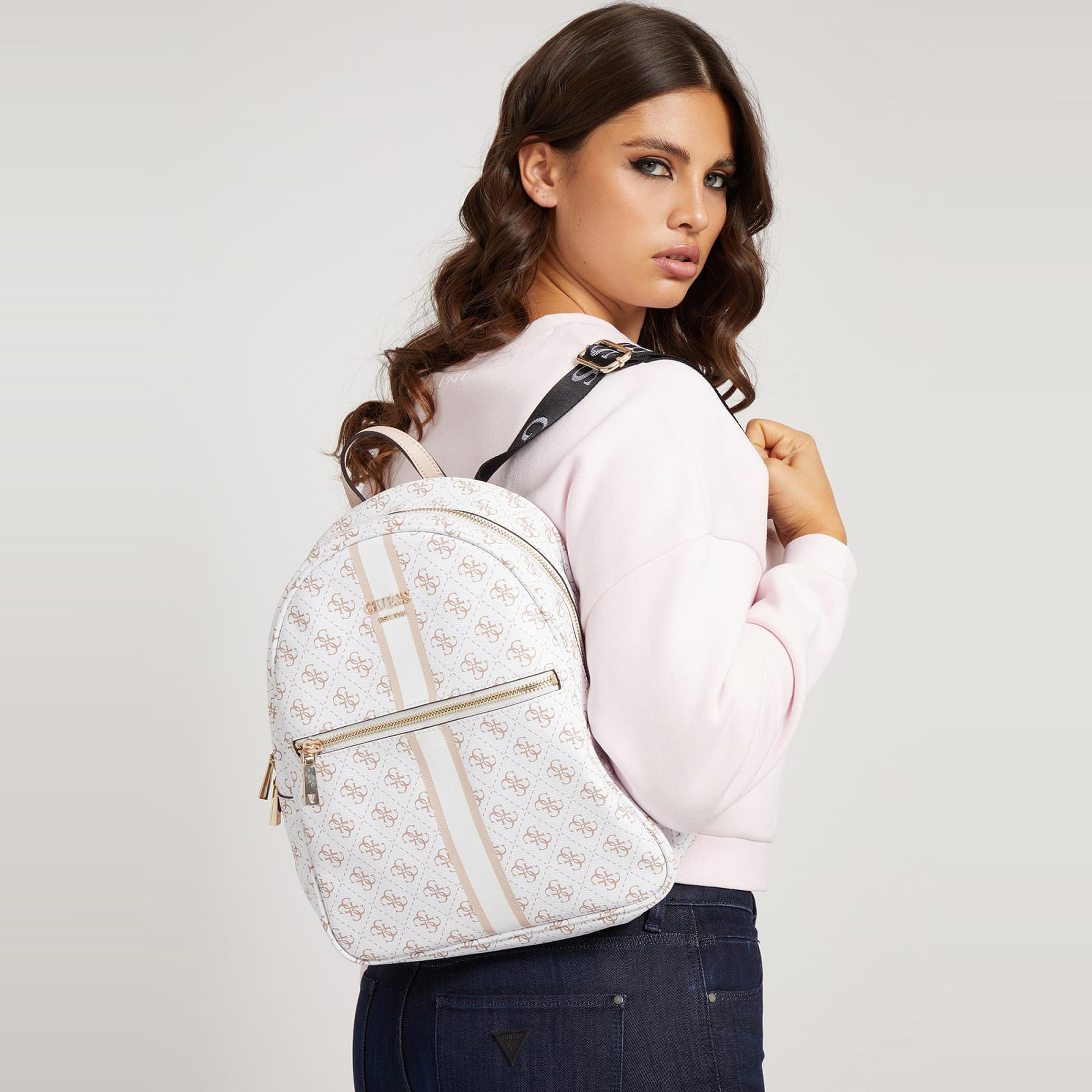 Guess Kadın Beyaz Sırt Çantası