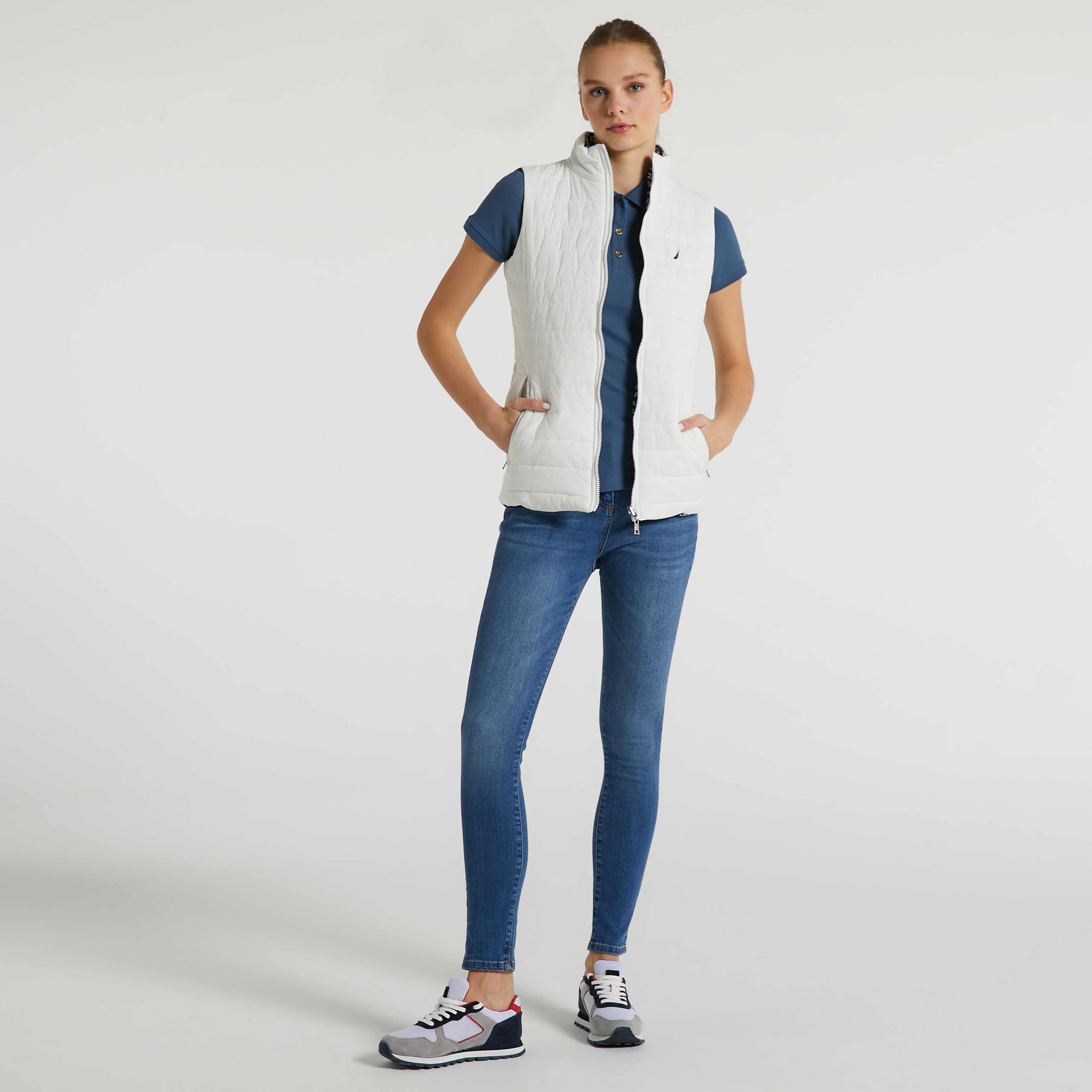 NAUTICA KADIN BEYAZ KOLSUZ ÇİFT TARAFLI YELEK