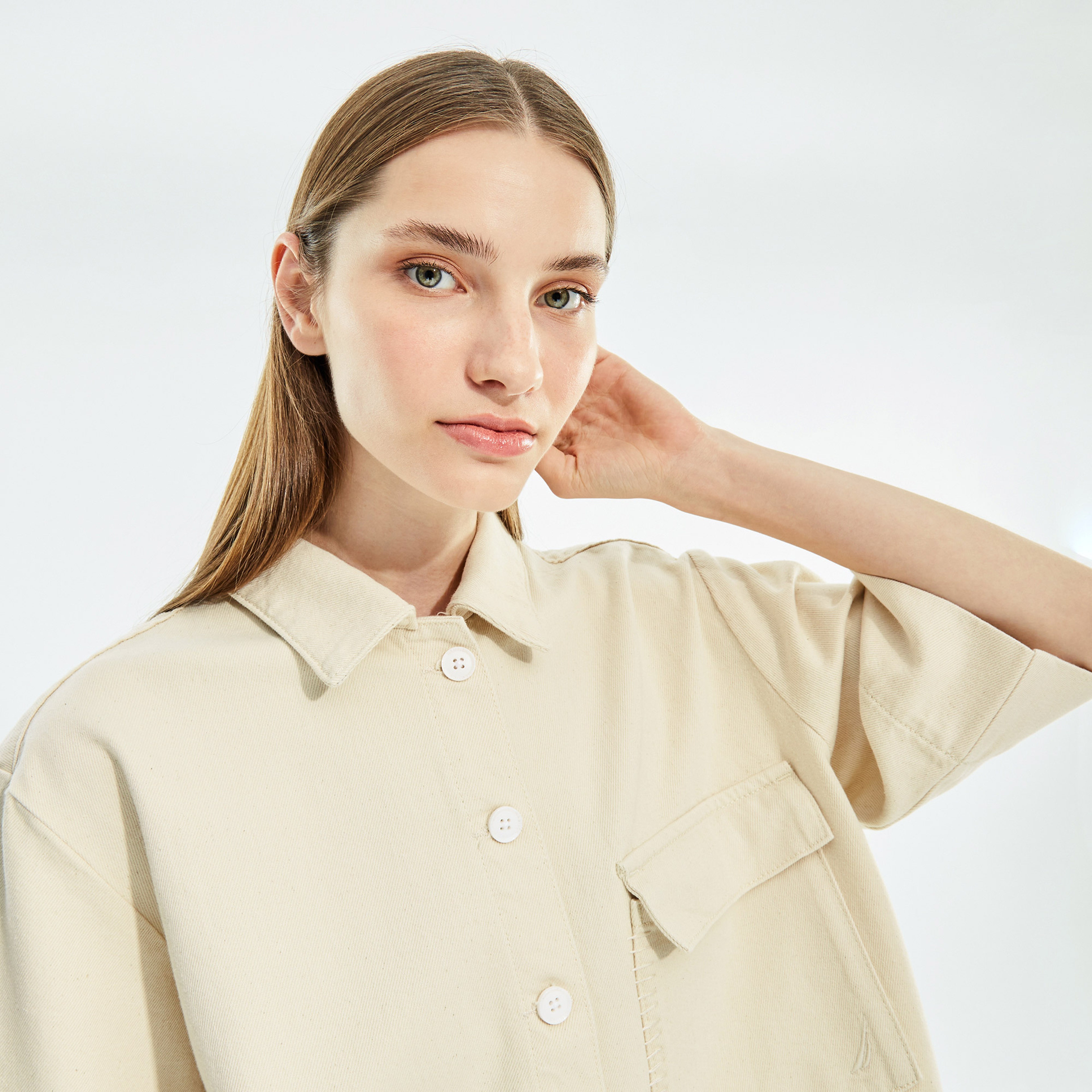 NAUTICA KADIN BEYAZ OVERSIZE KISA KOLLU DENIM CEKET