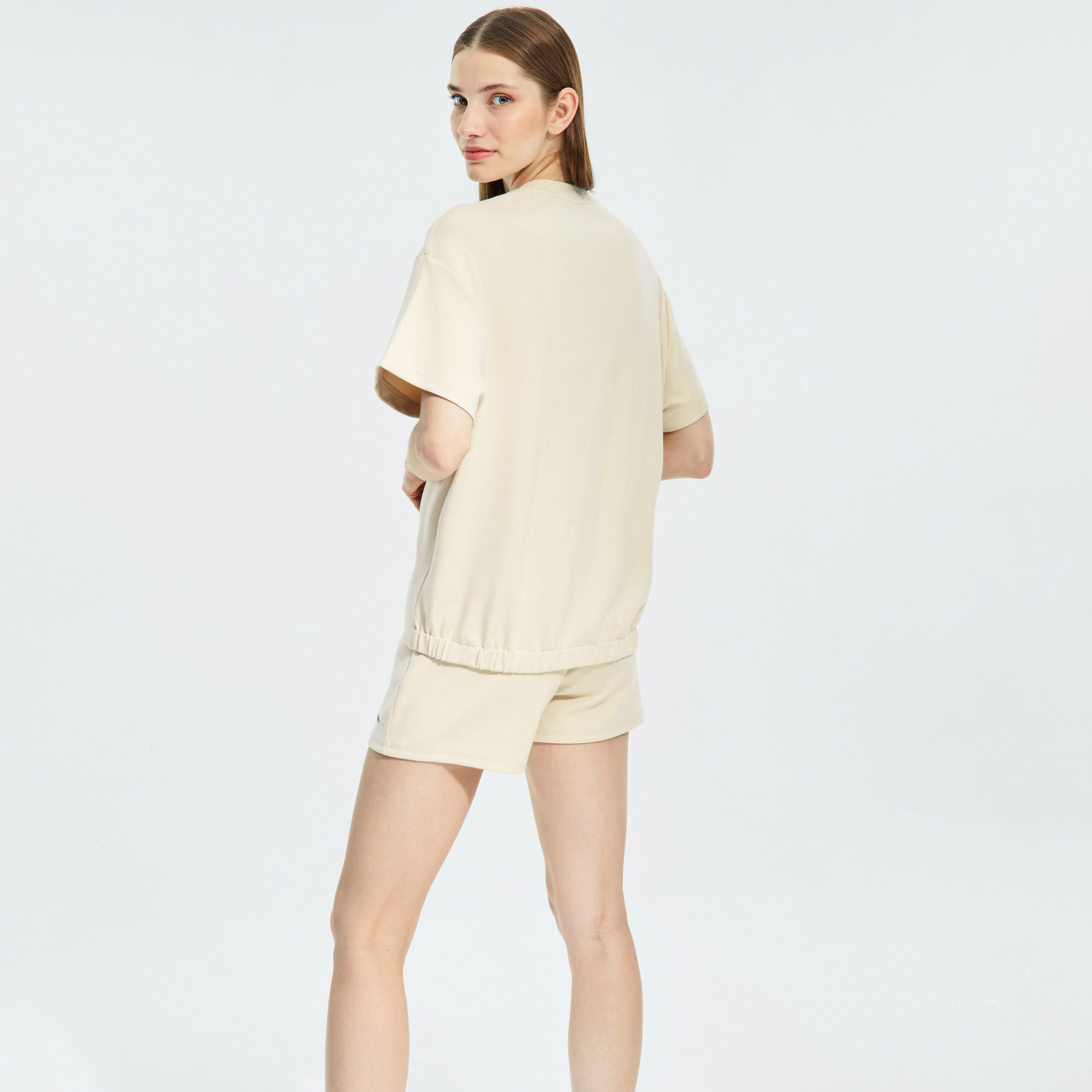 NAUTICA KADIN BEJ OVERSIZE KISA KOLLU SWEATSHIRT