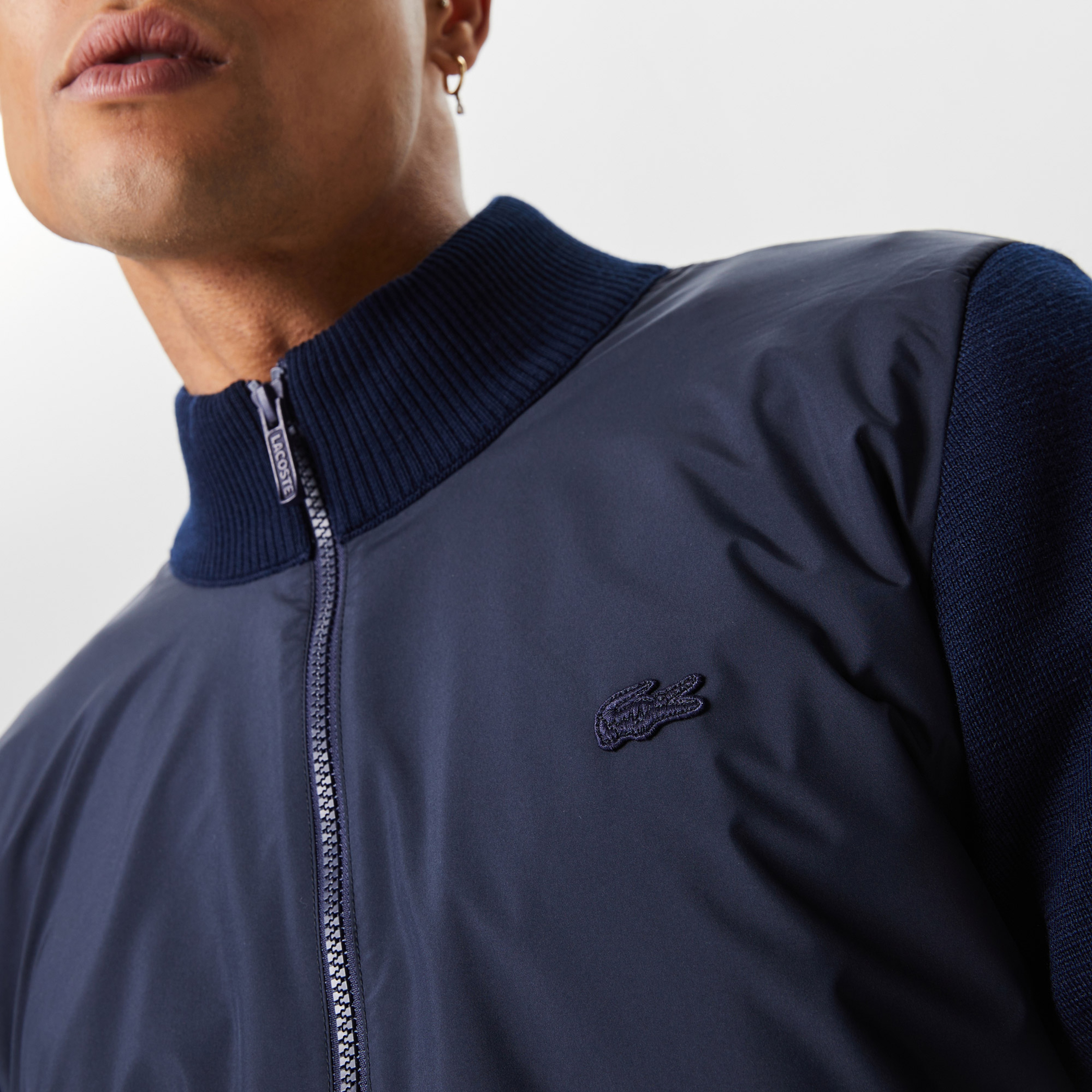 Lacoste Erkek Dik Yaka Renk Bloklu Fermuarlı Lacivert Kazak