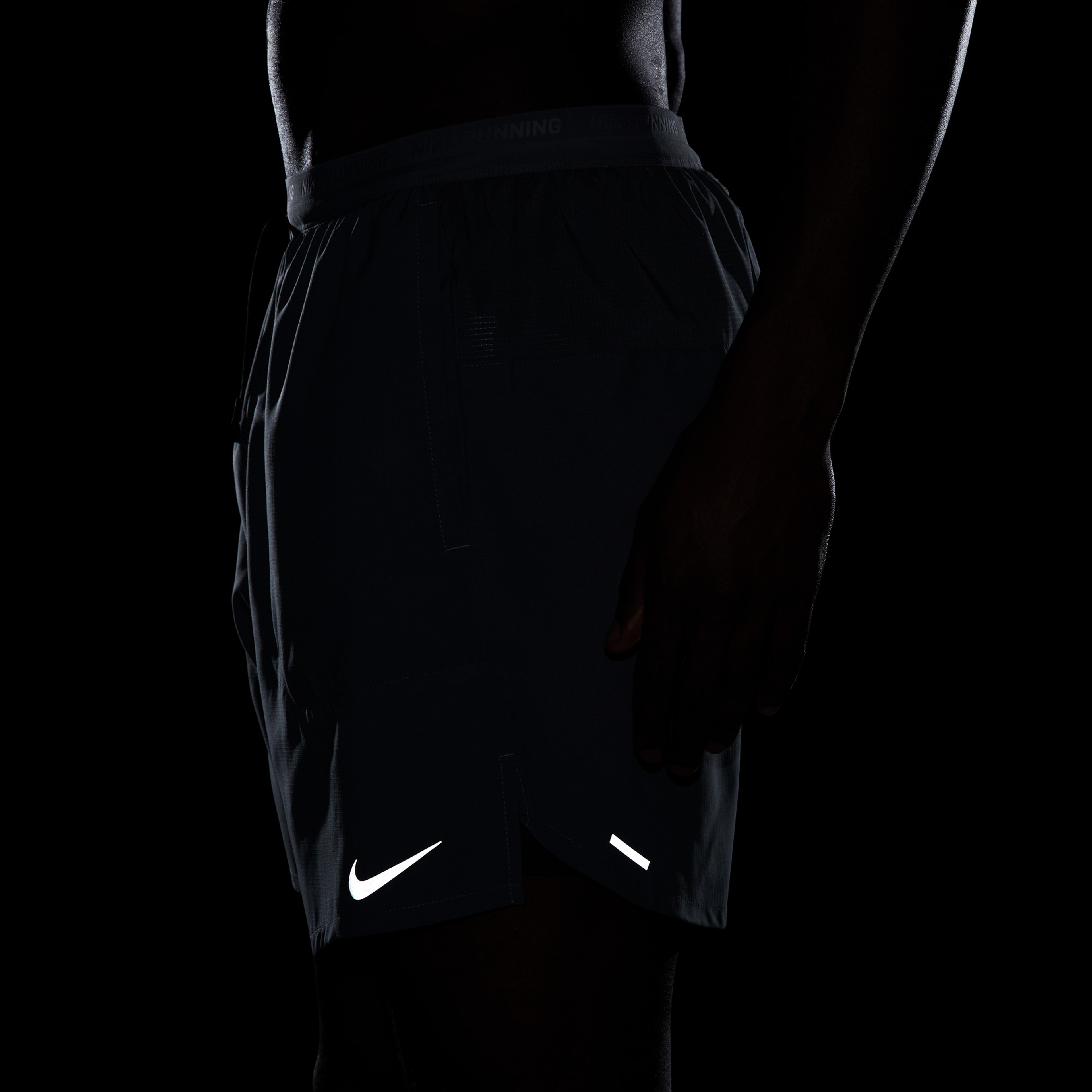 Nike Dri-FIT Stride 2In1 7 İnç Erkek Gri Şort