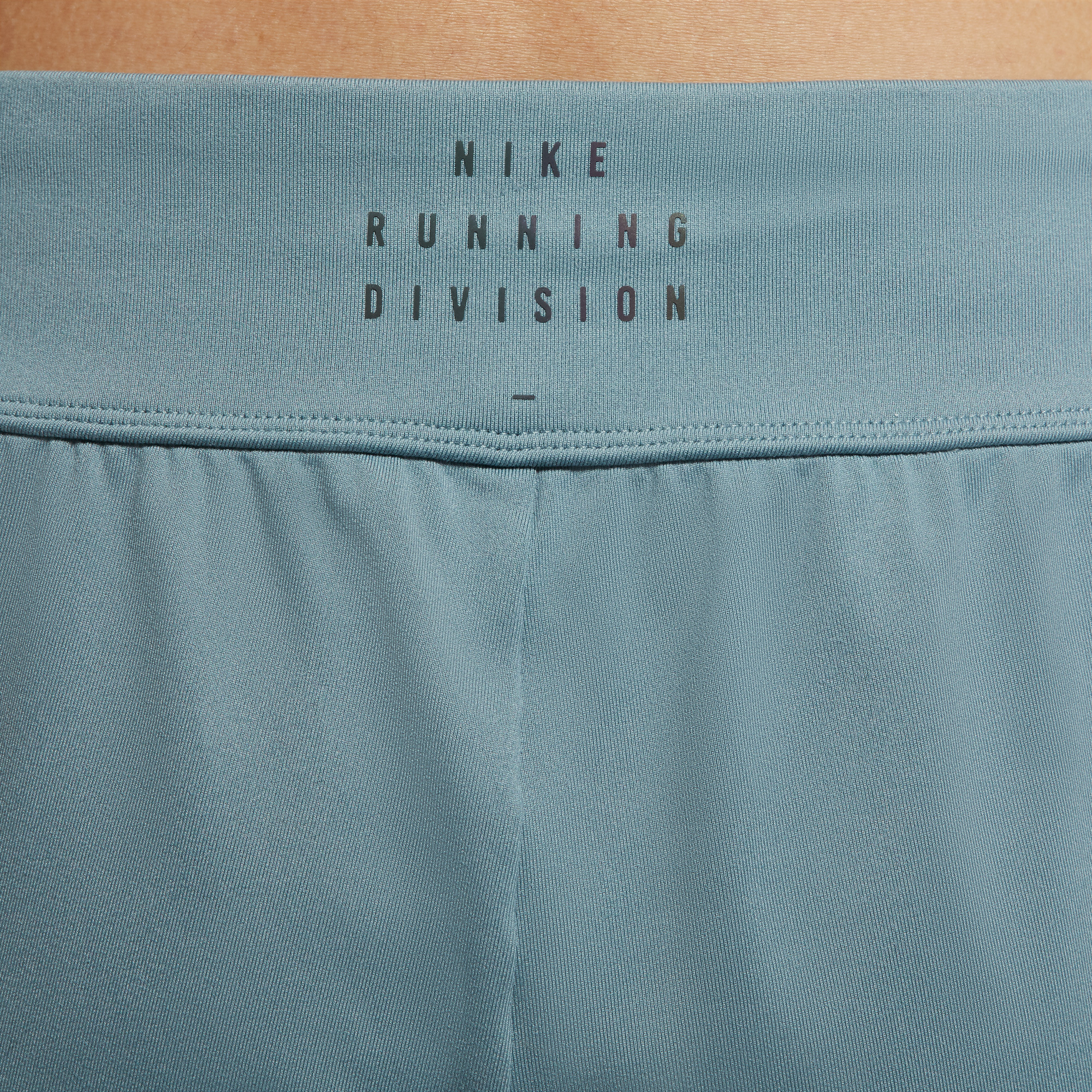 Nike Tfadv Run Division Kadın Gri Şort