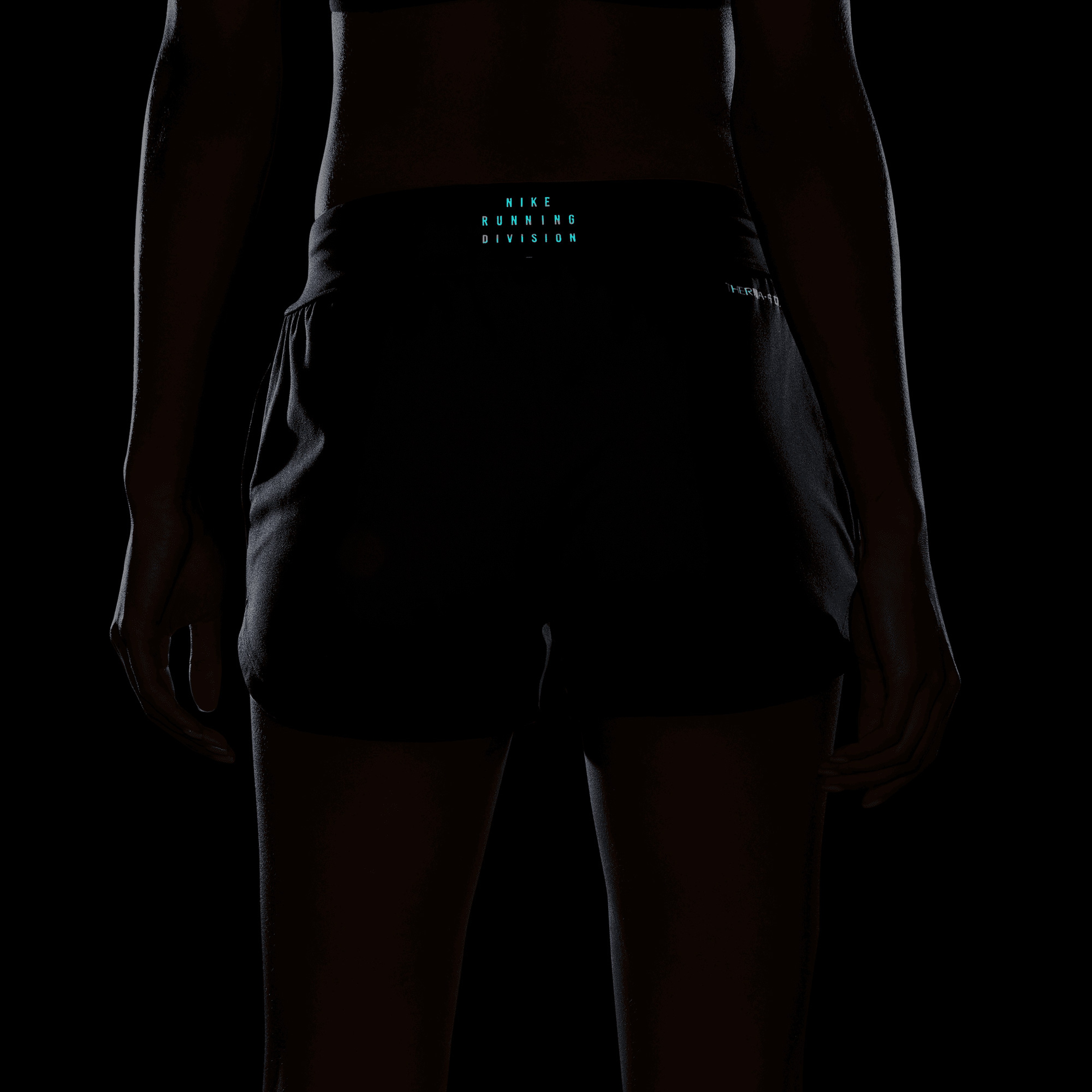 Nike Tfadv Run Division Kadın Siyah Şort