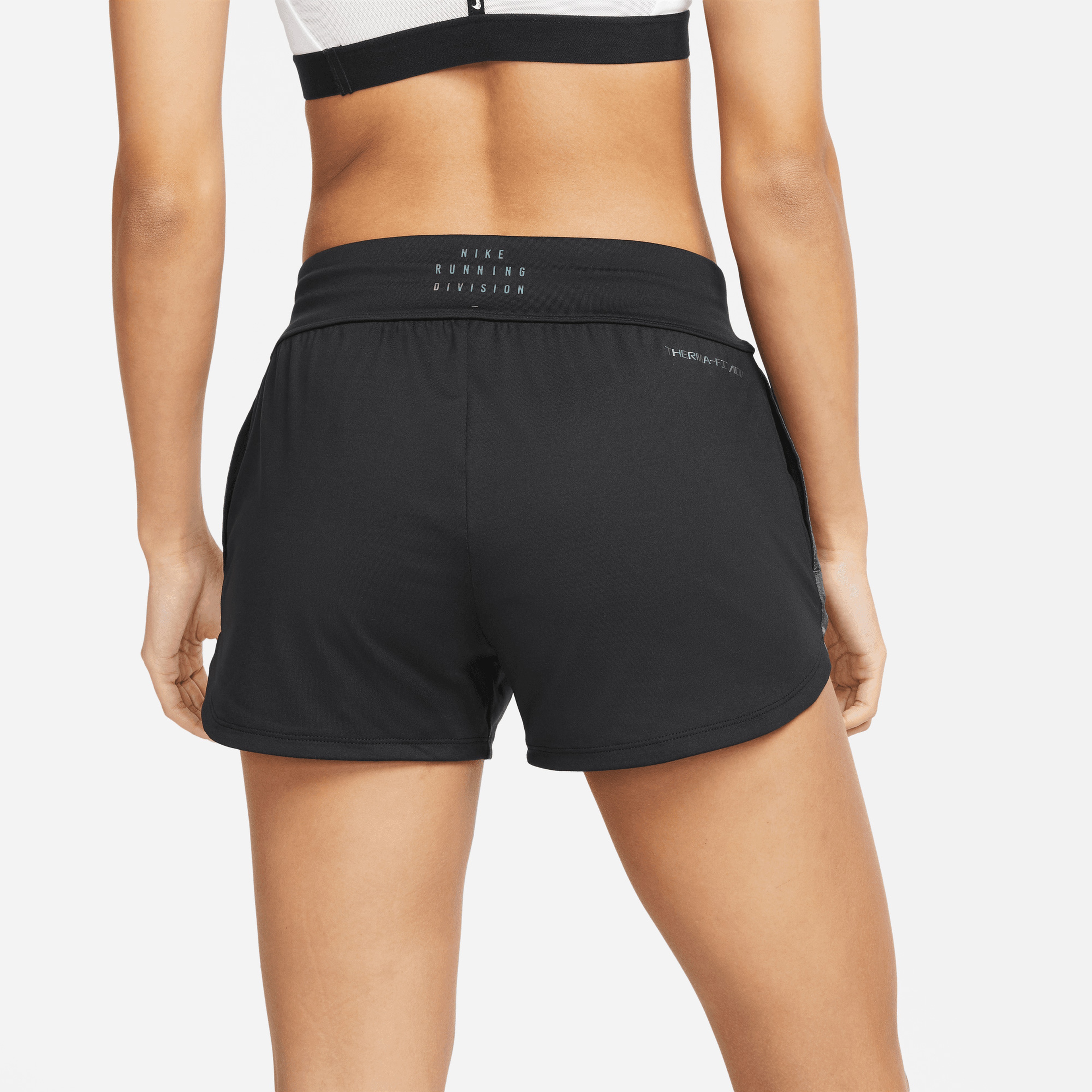 Nike Tfadv Run Division Kadın Siyah Şort