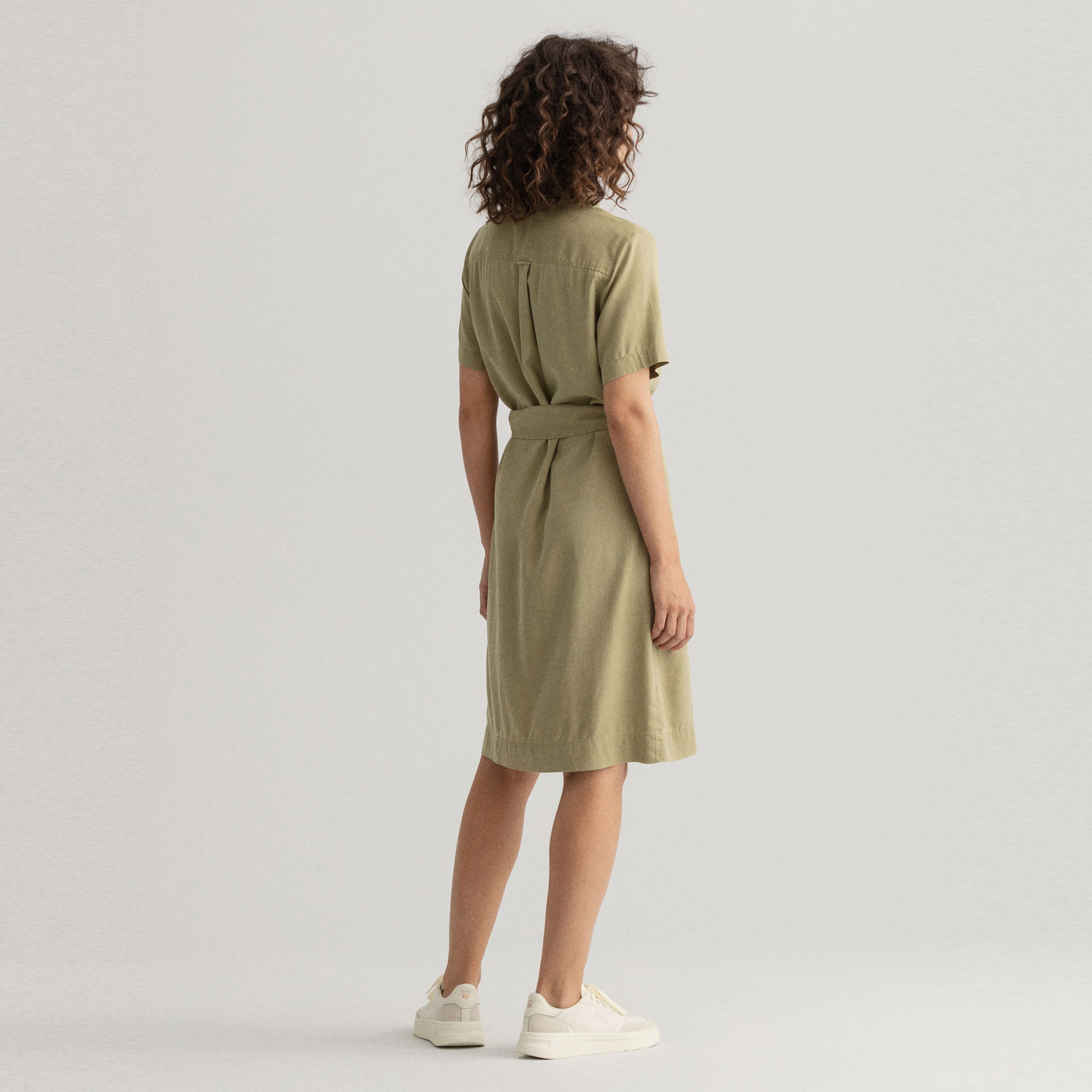 GANT Kadın Yeşil Regular Fit Düğmeli Yaka Elbise