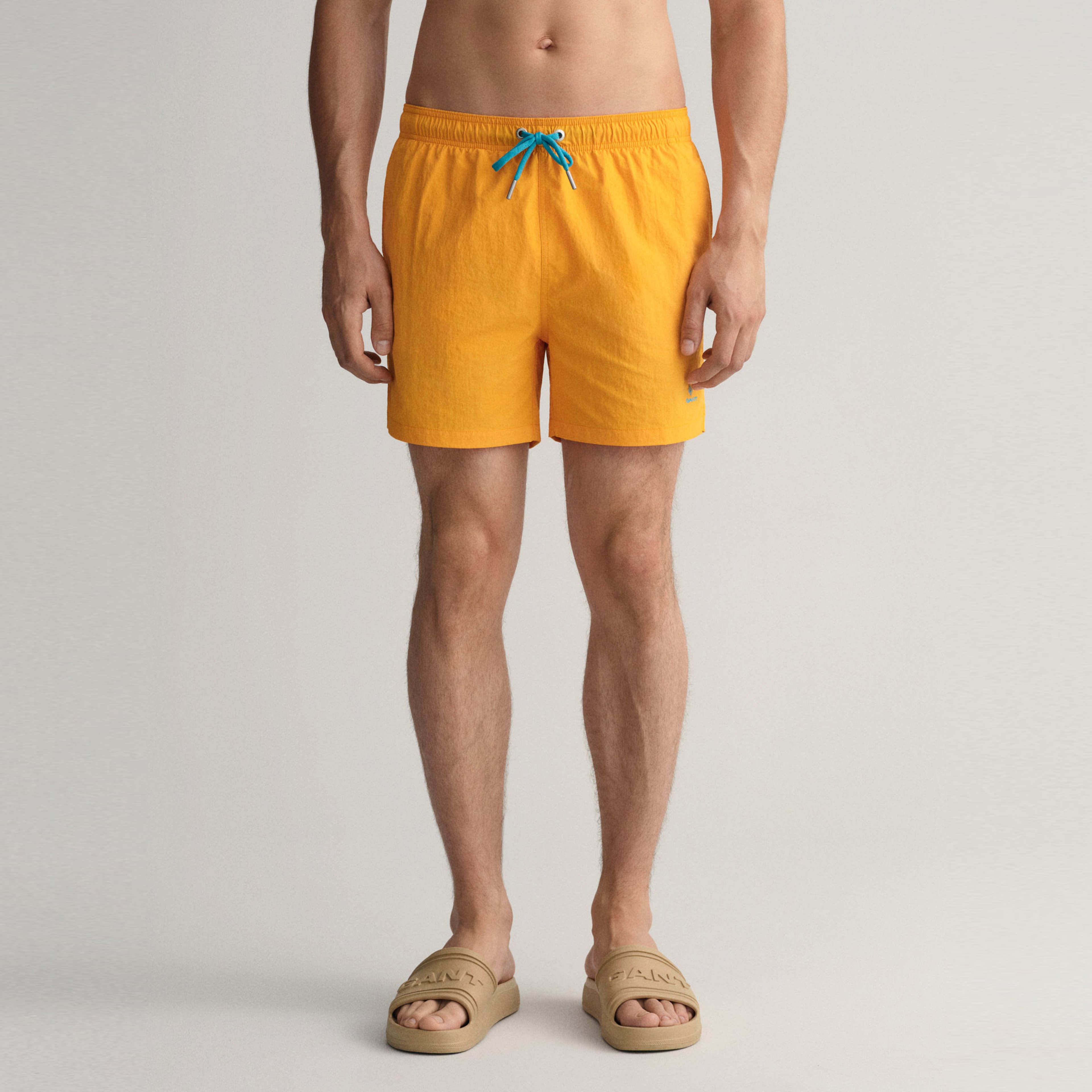 GANT Erkek Turuncu Classic Fit Mayo Şort