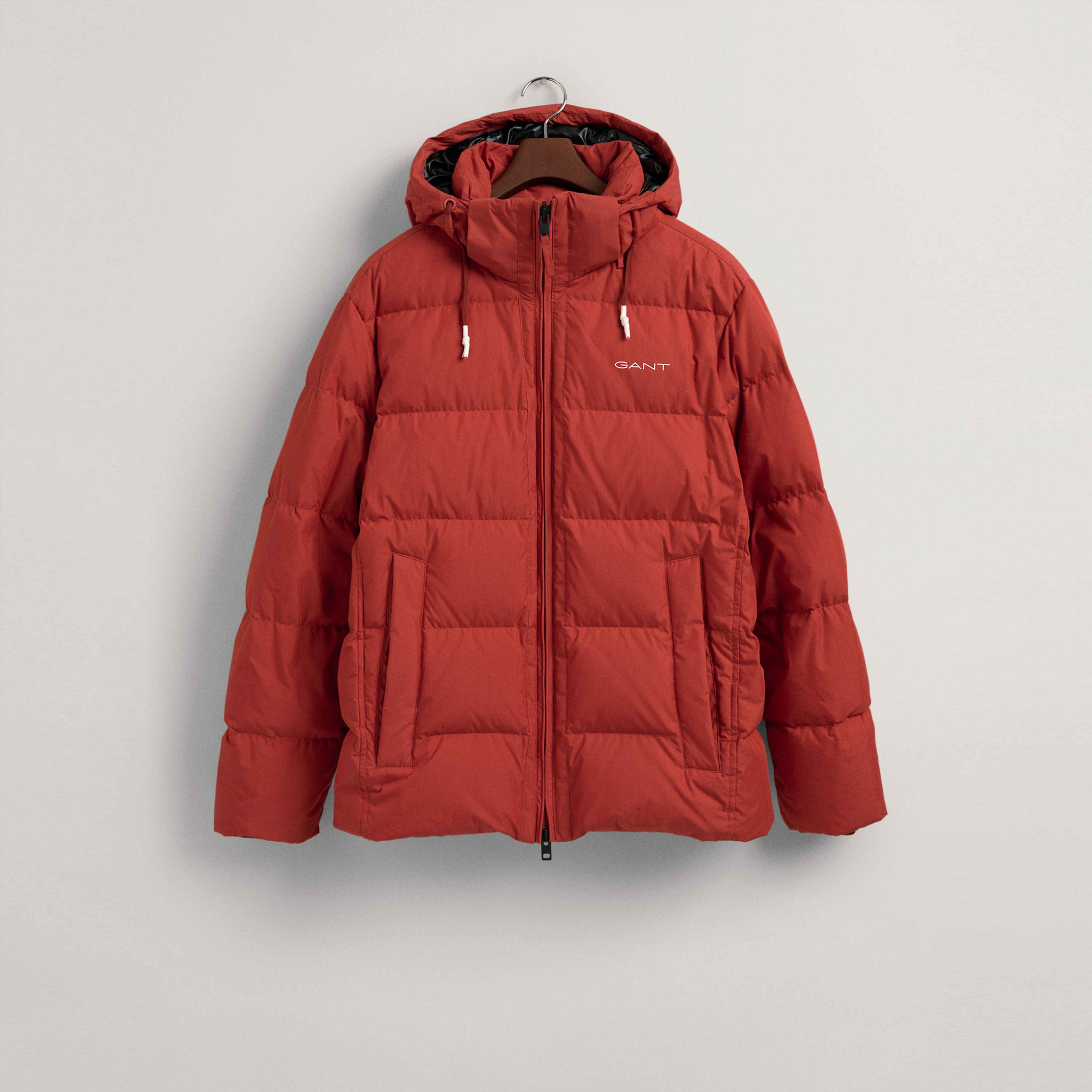 Gant Erkek Kırmızı Regular Fit Kapüşonlu Logolu Mont