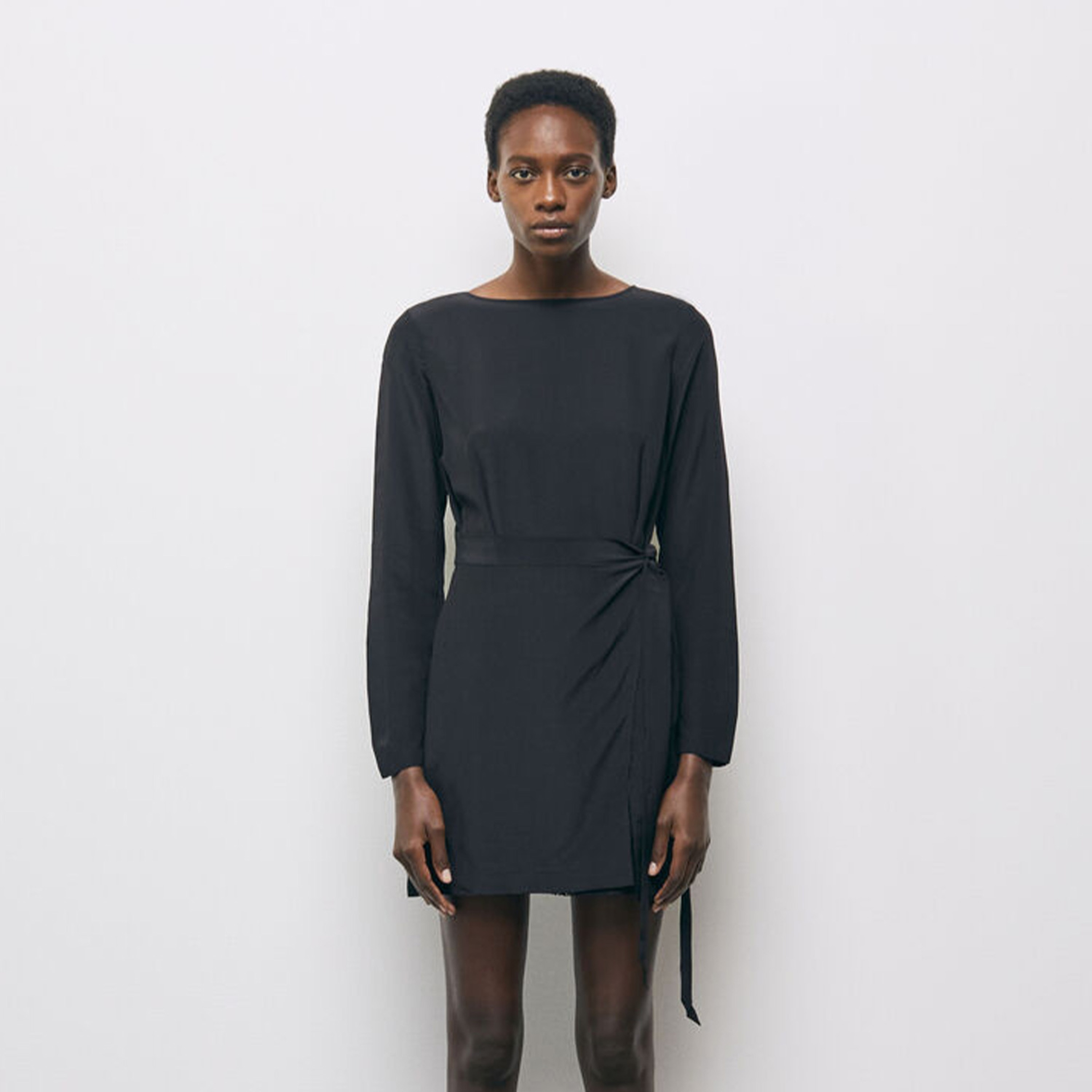 KADIN SİYAH ELBİSE