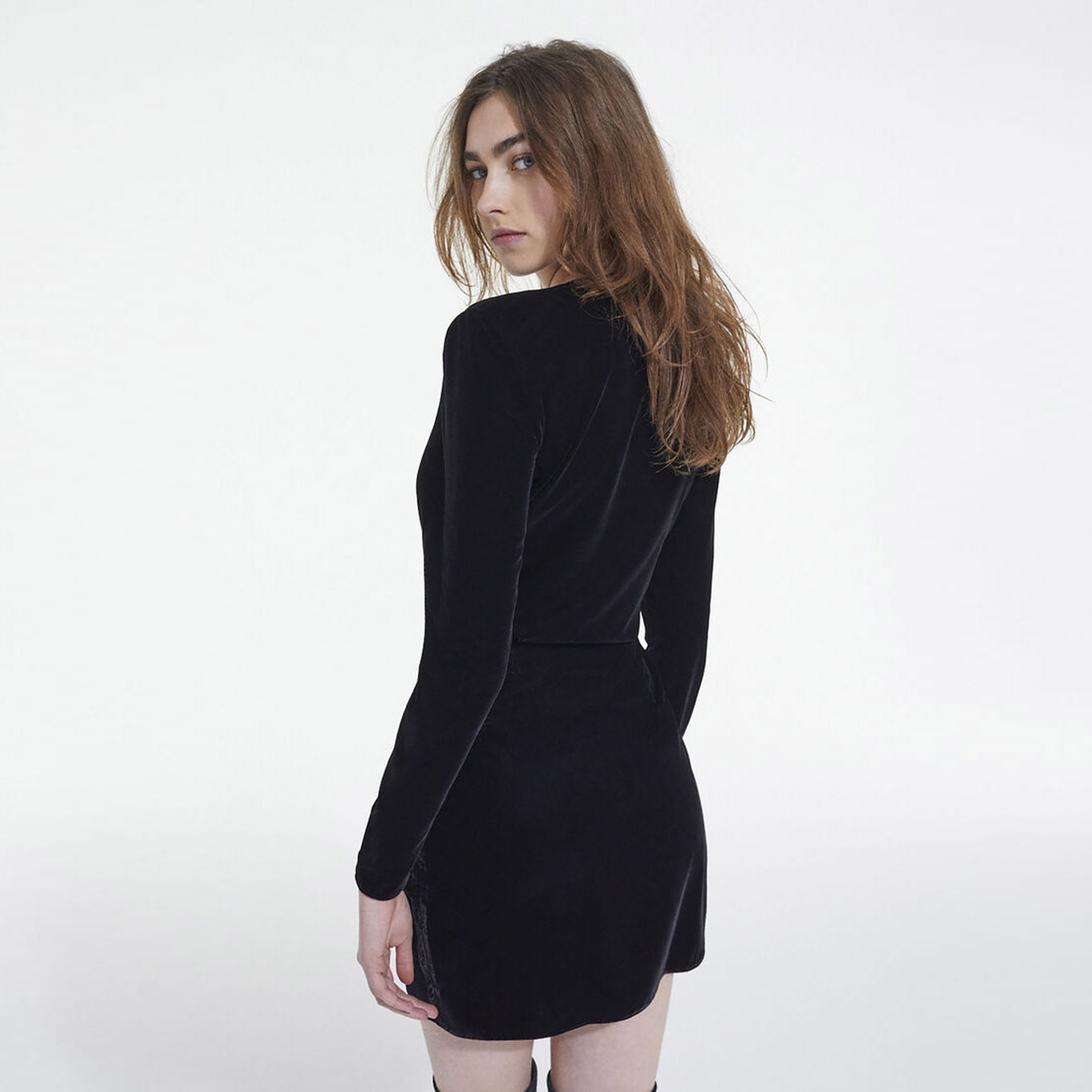 KADIN SİYAH ELBİSE