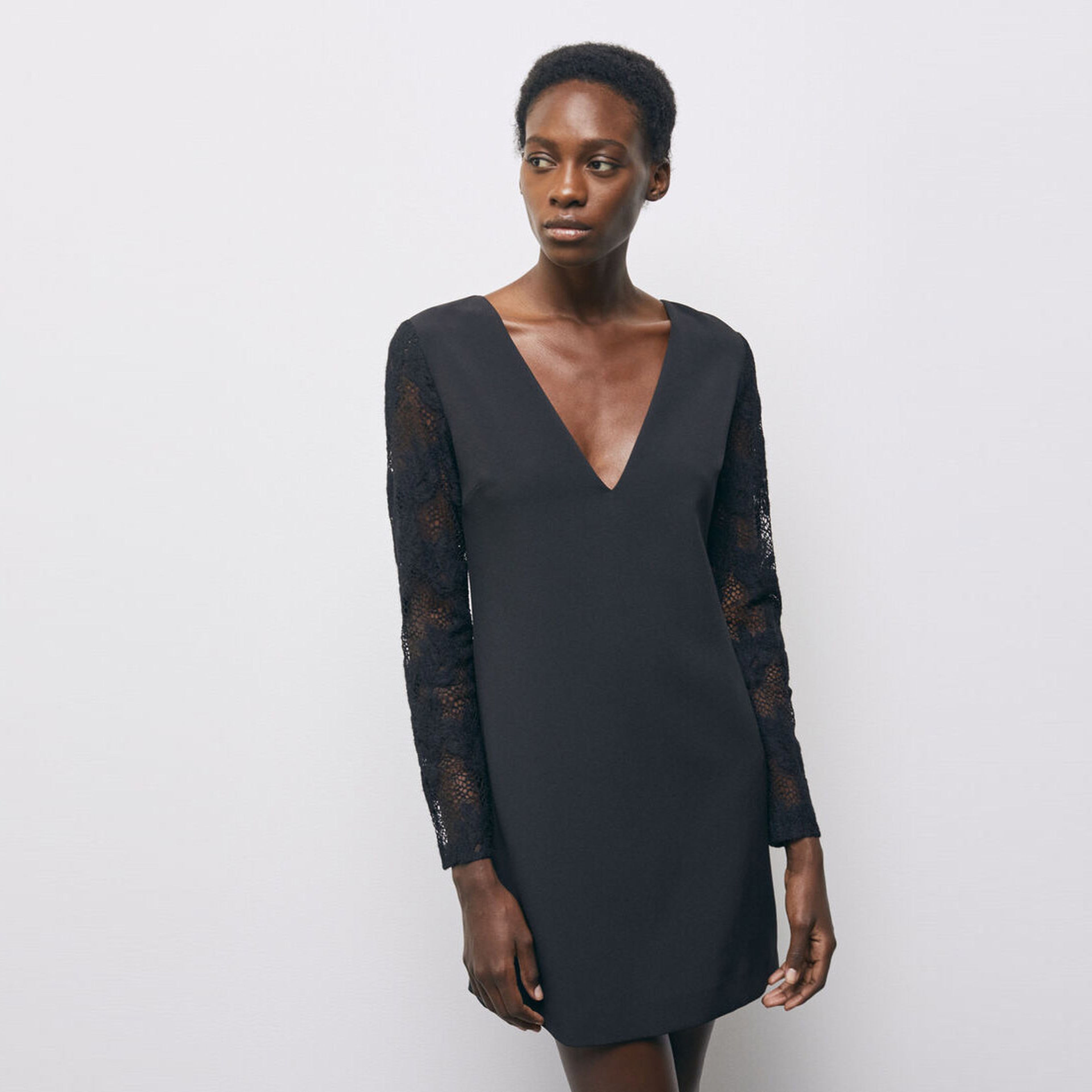 KADIN SİYAH ELBİSE