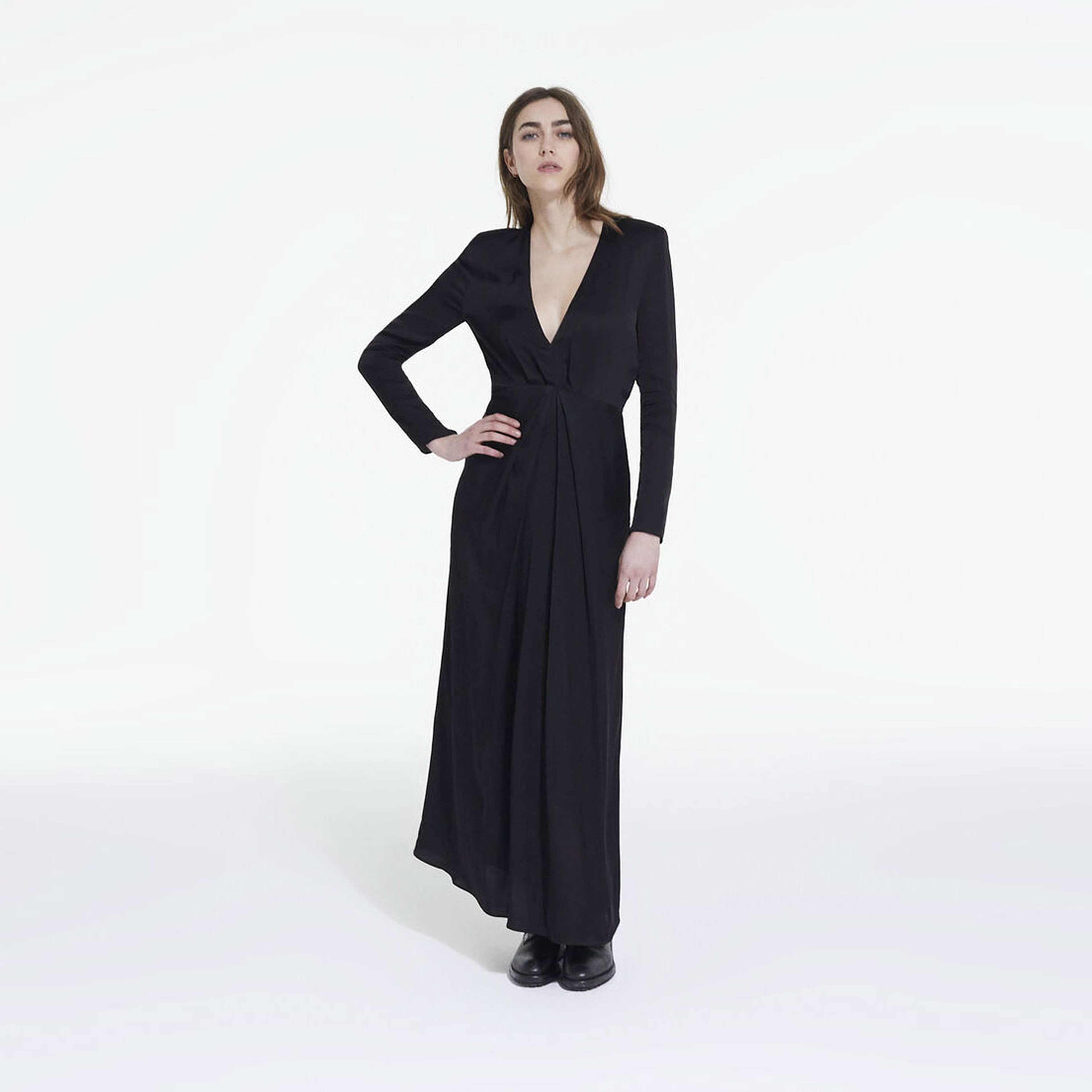 KADIN SİYAH ELBİSE