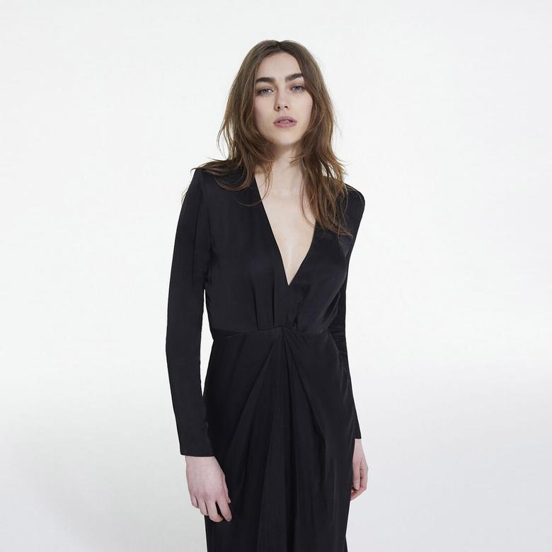 KADIN SİYAH ELBİSE