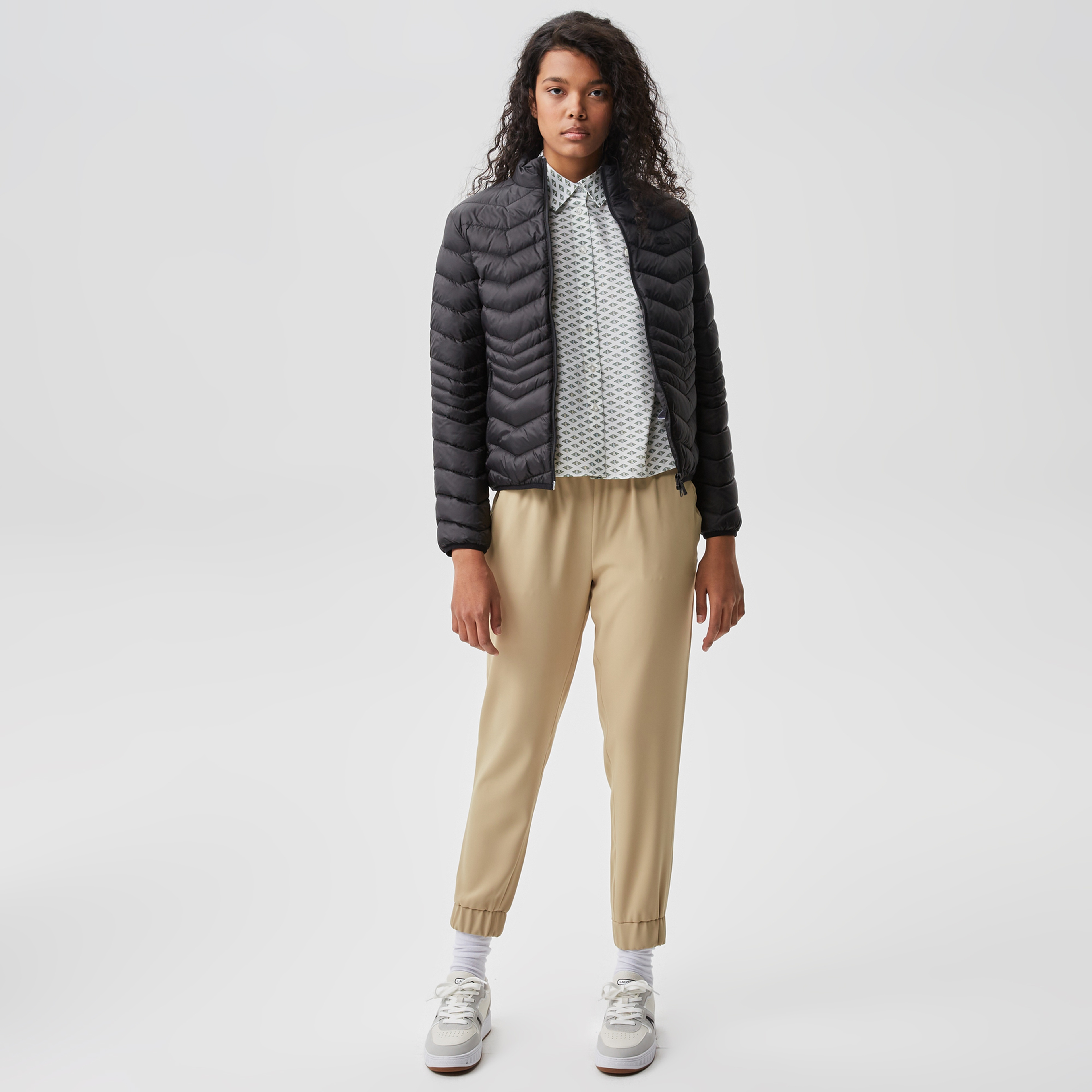 Kadın Dik Yaka Kapitone Siyah Mont