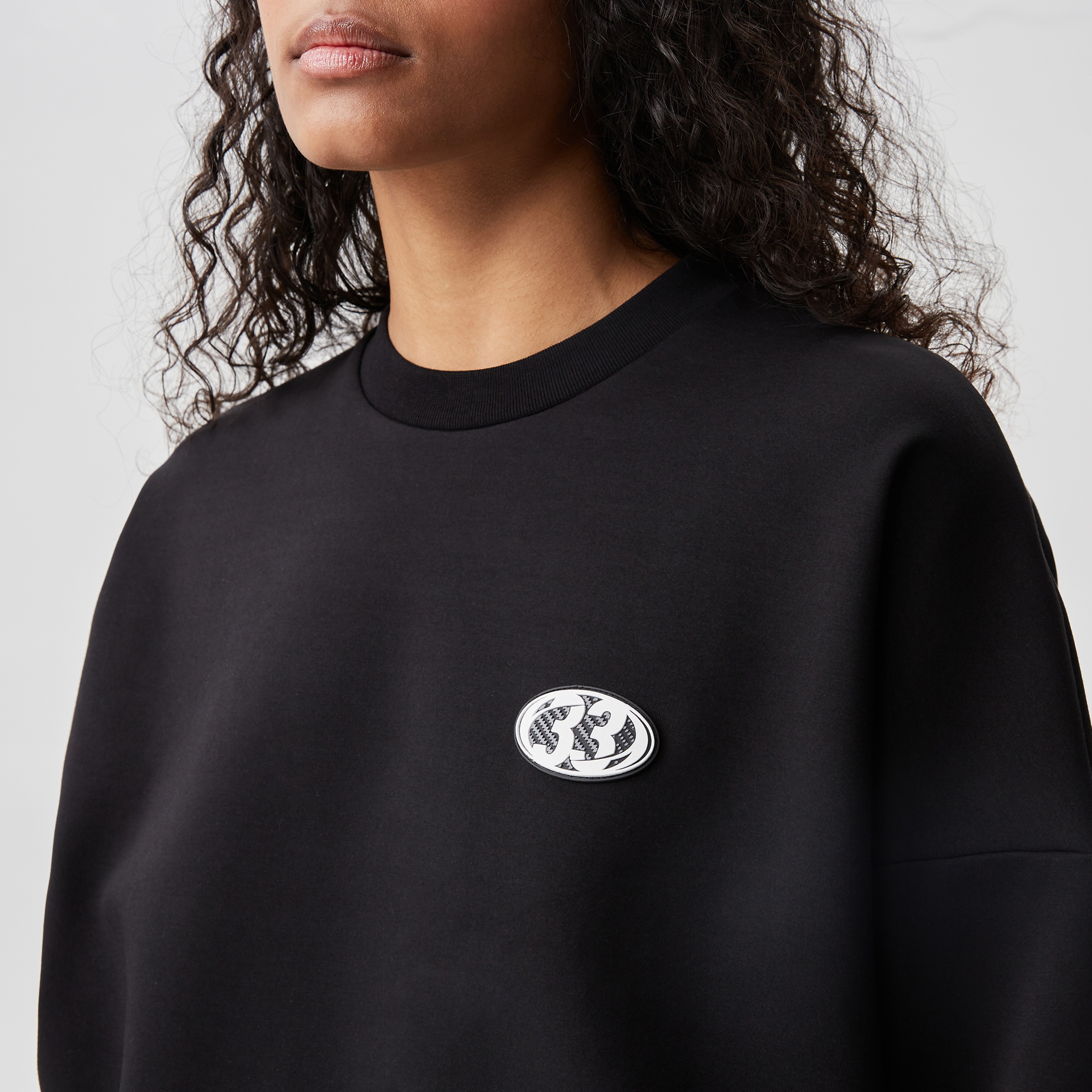 Kadın Regular Fit Bisiklet Yaka Baskılı Siyah Sweatshirt