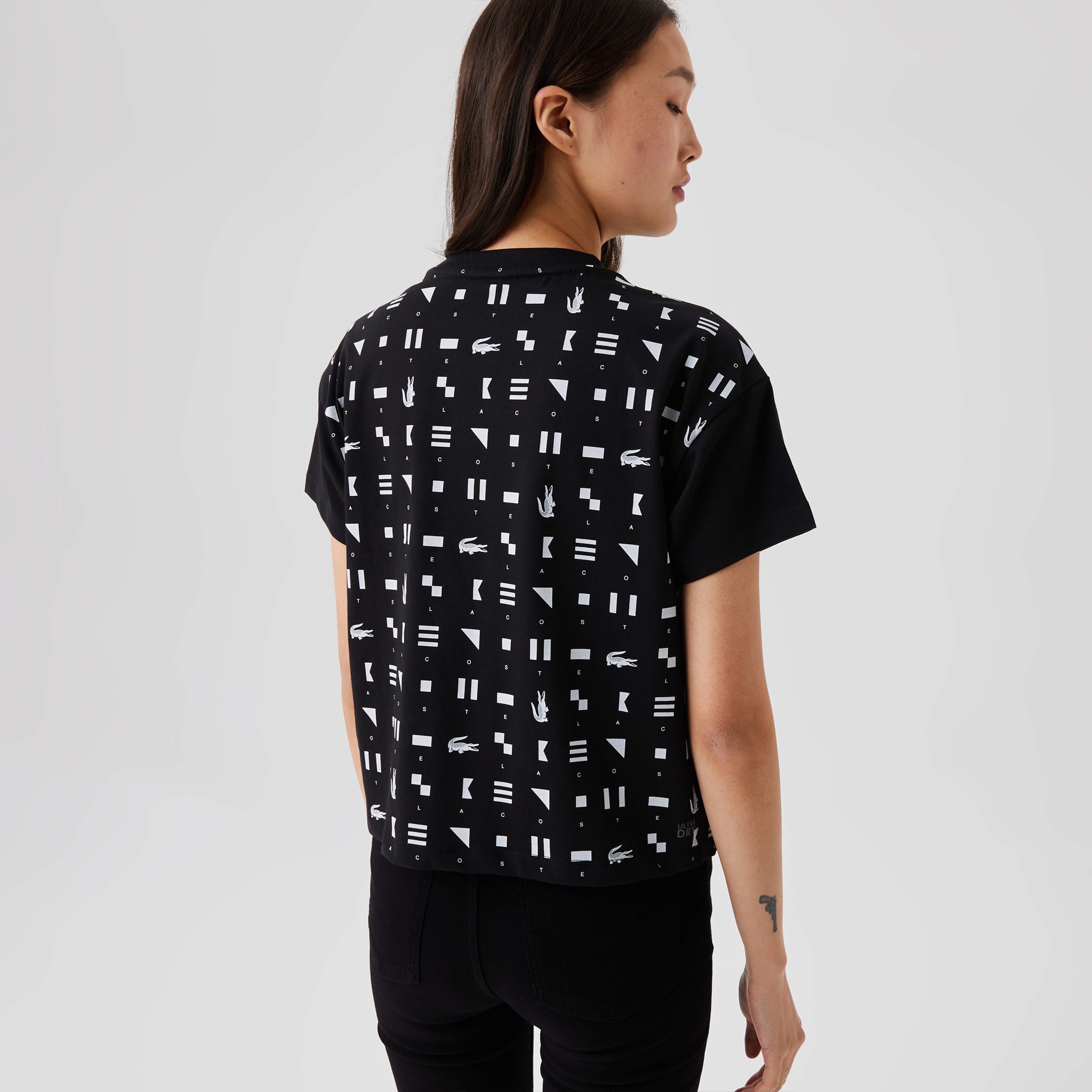 Lacoste SPORT Kadın Relaxed Fit Bisiklet Yaka Desenli Organik Pamuk Siyah T-Shirt