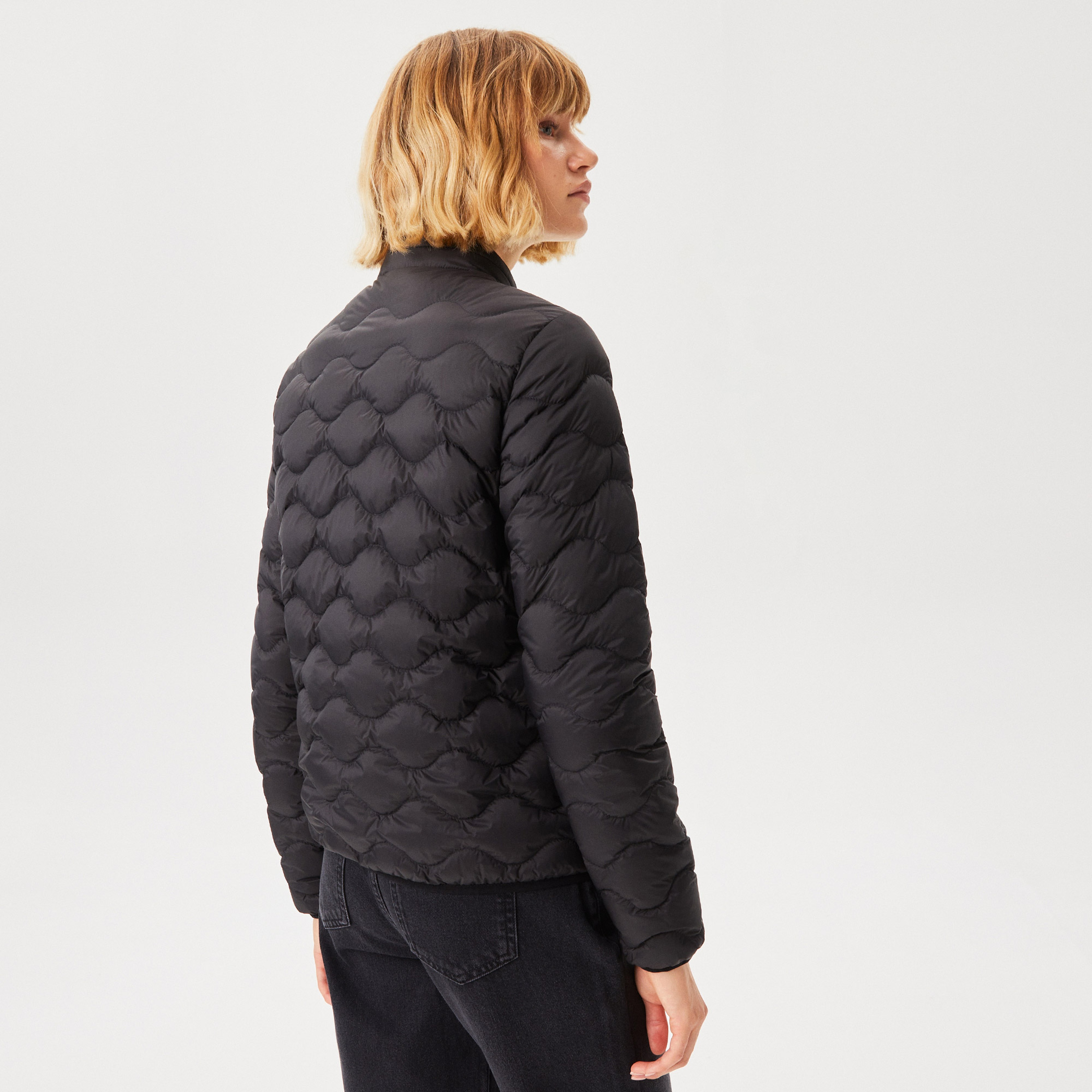 Lacoste Kadın Dik Yaka Kapitone Siyah Mont