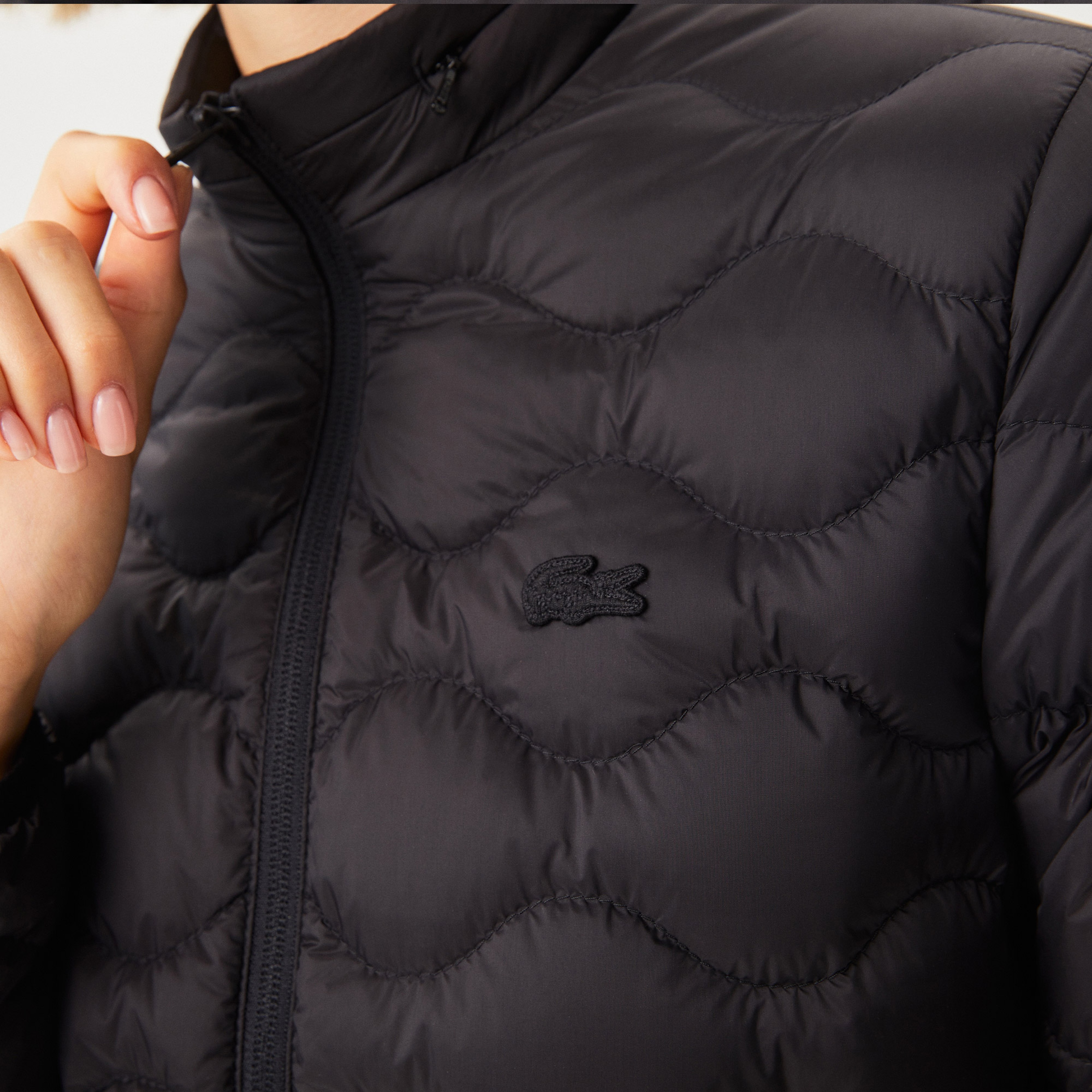 Lacoste Kadın Dik Yaka Kapitone Siyah Mont