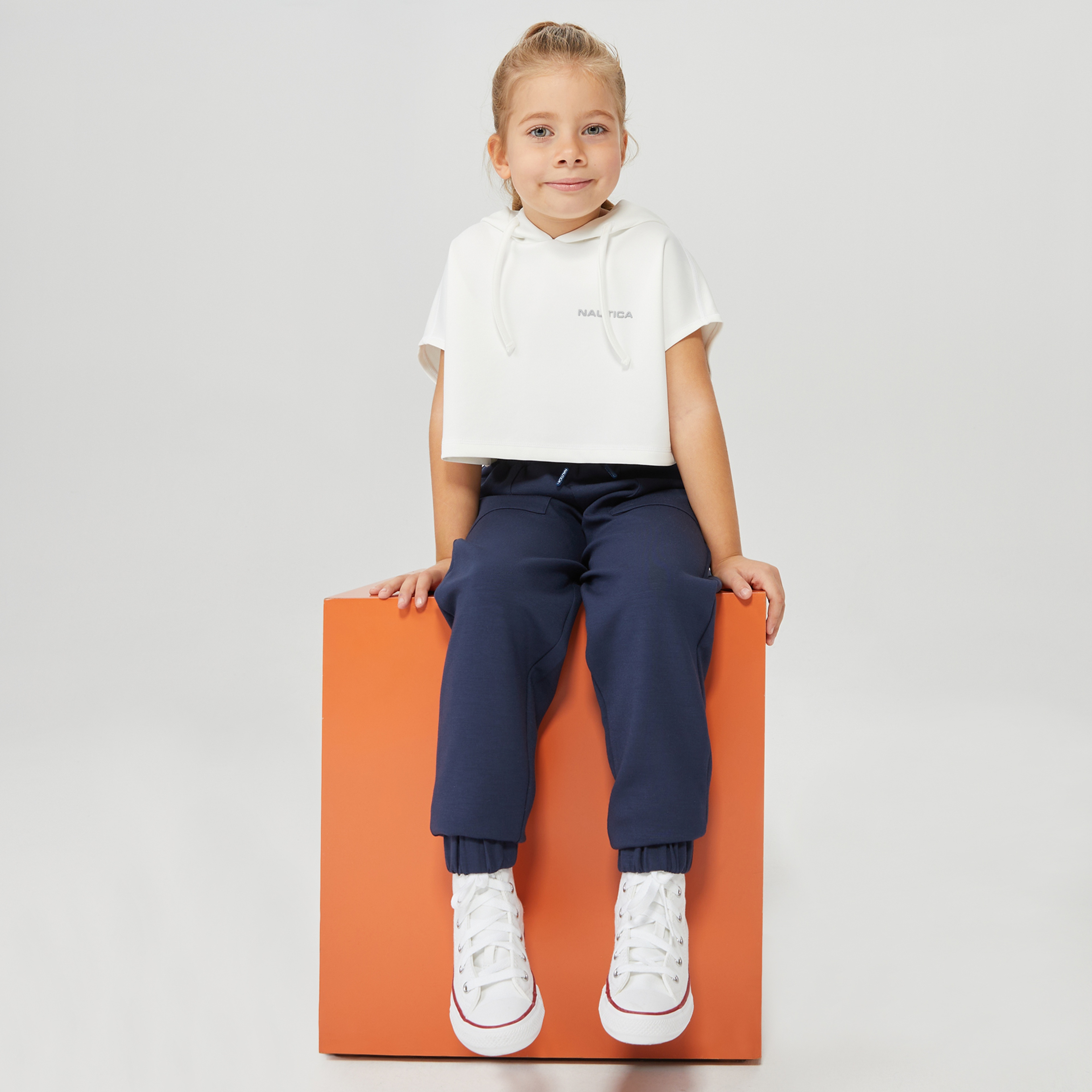 NAUTICA KIZ ÇOCUK BEYAZ OVERSIZE KISA KOLLU SWEATSHIRT