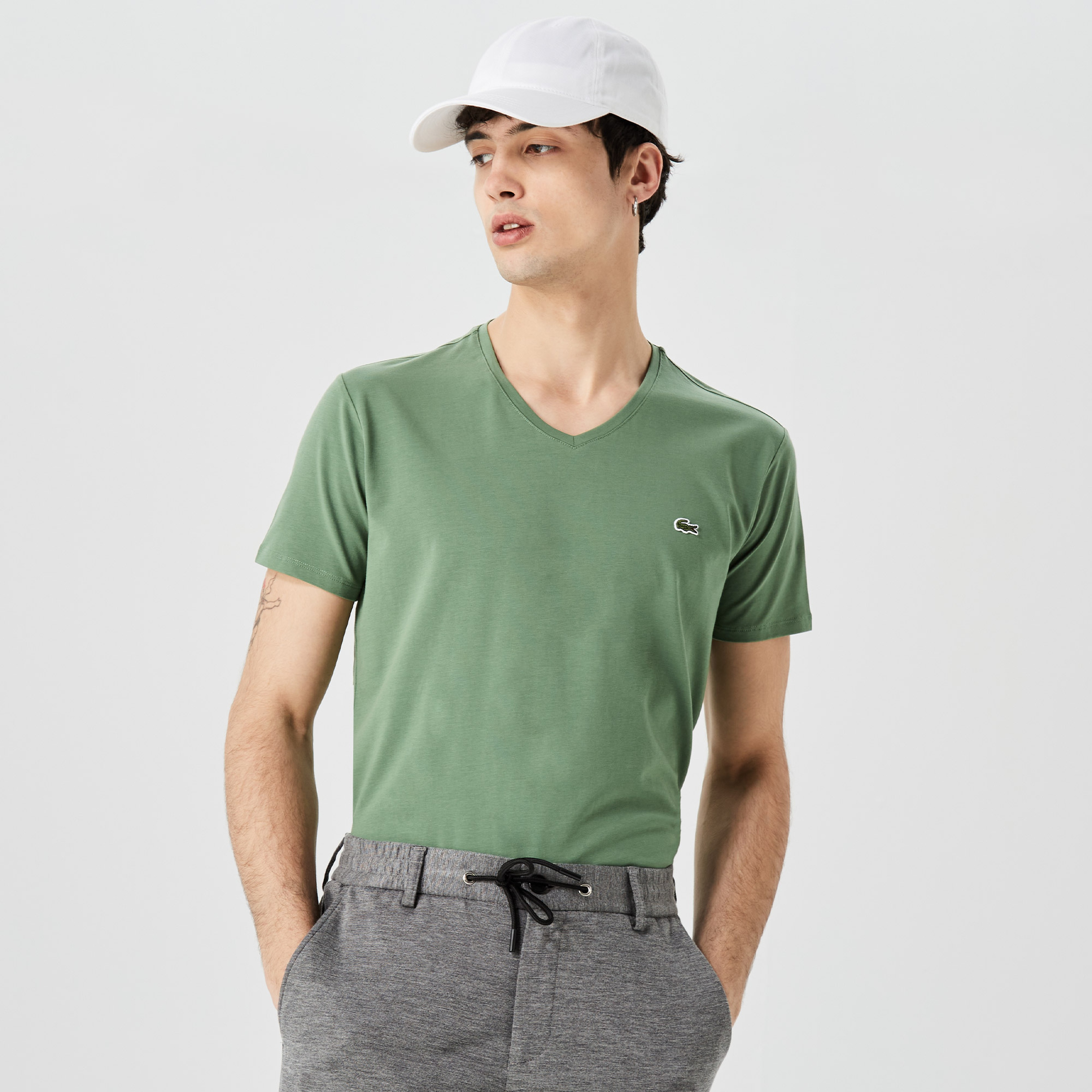 Lacoste Erkek Slim Fit V Yaka Yeşil T-Shirt