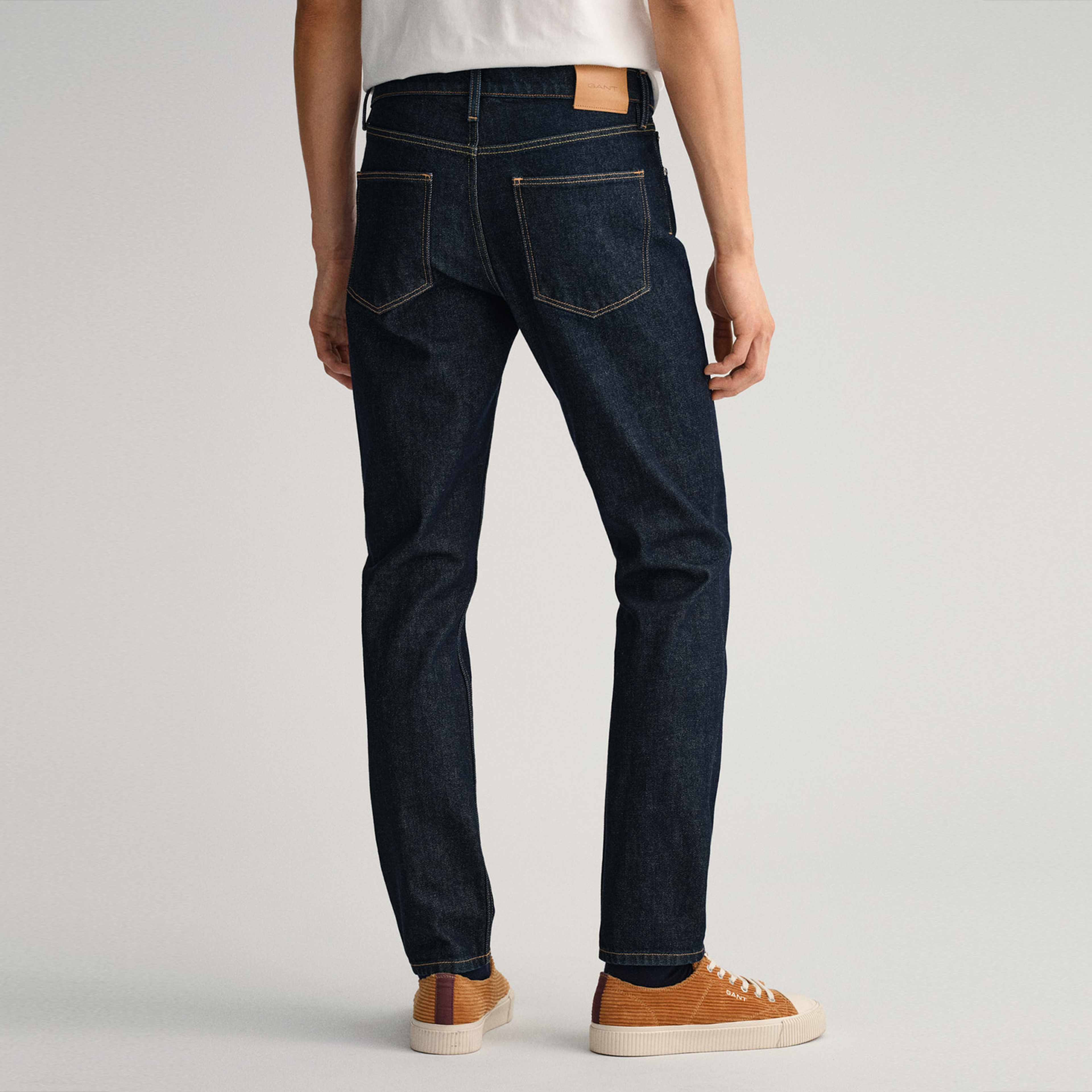 Gant Erkek Lacivert Slim Fit Hayes Jean Pantolon