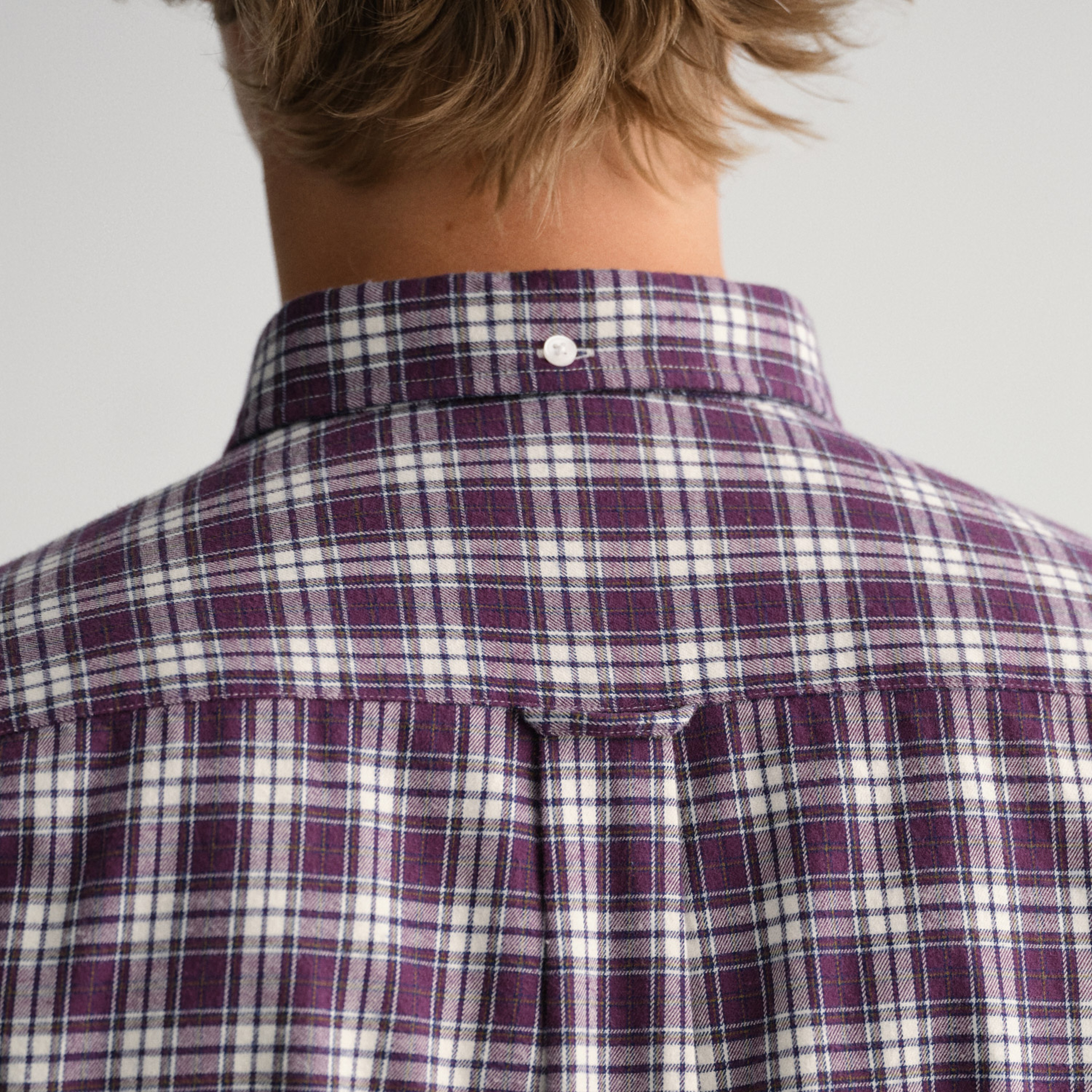 Gant Erkek Kırmızı Regular Fit Düğmeli Yaka Kareli Gömlek