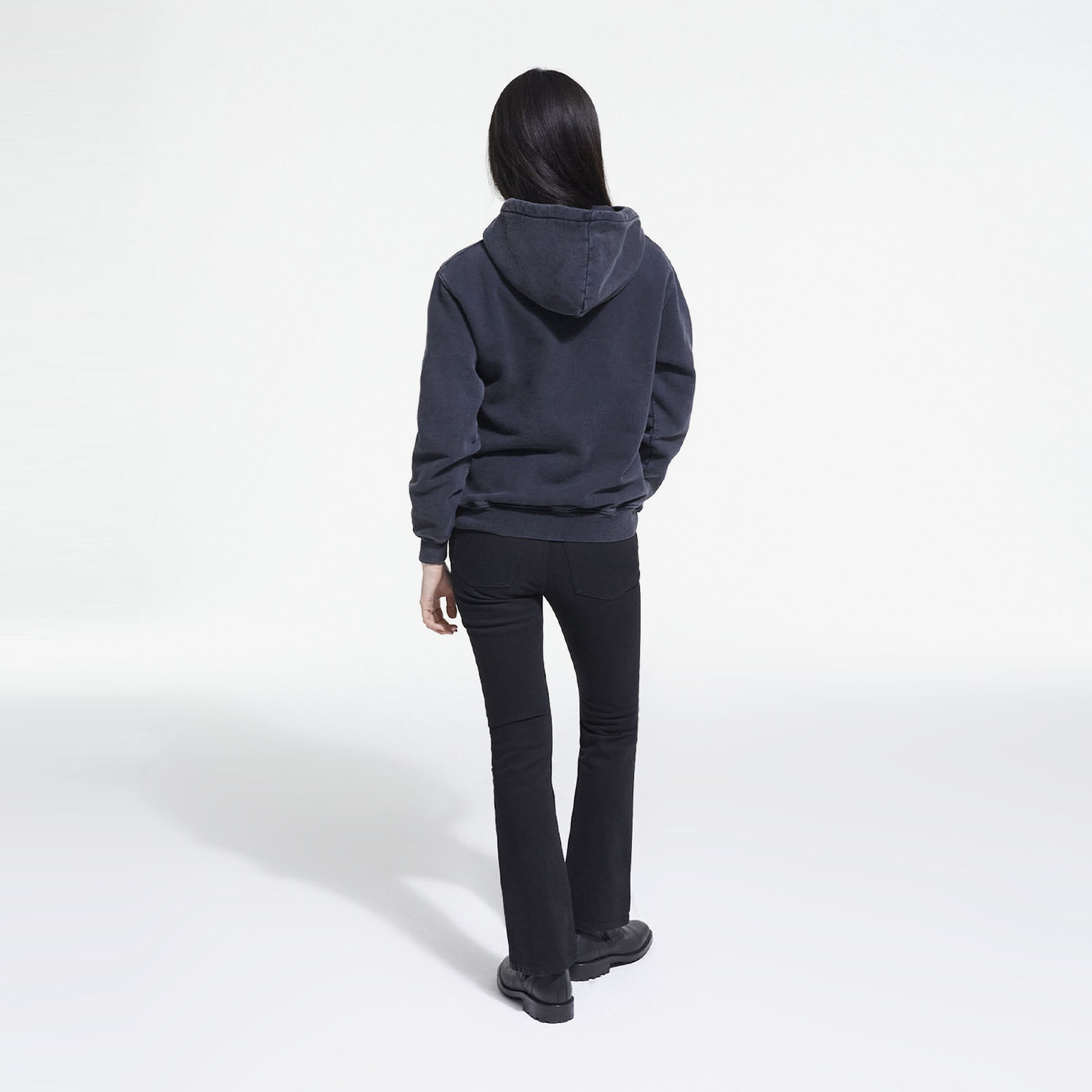 KADIN SİYAH SWEATSHİRT