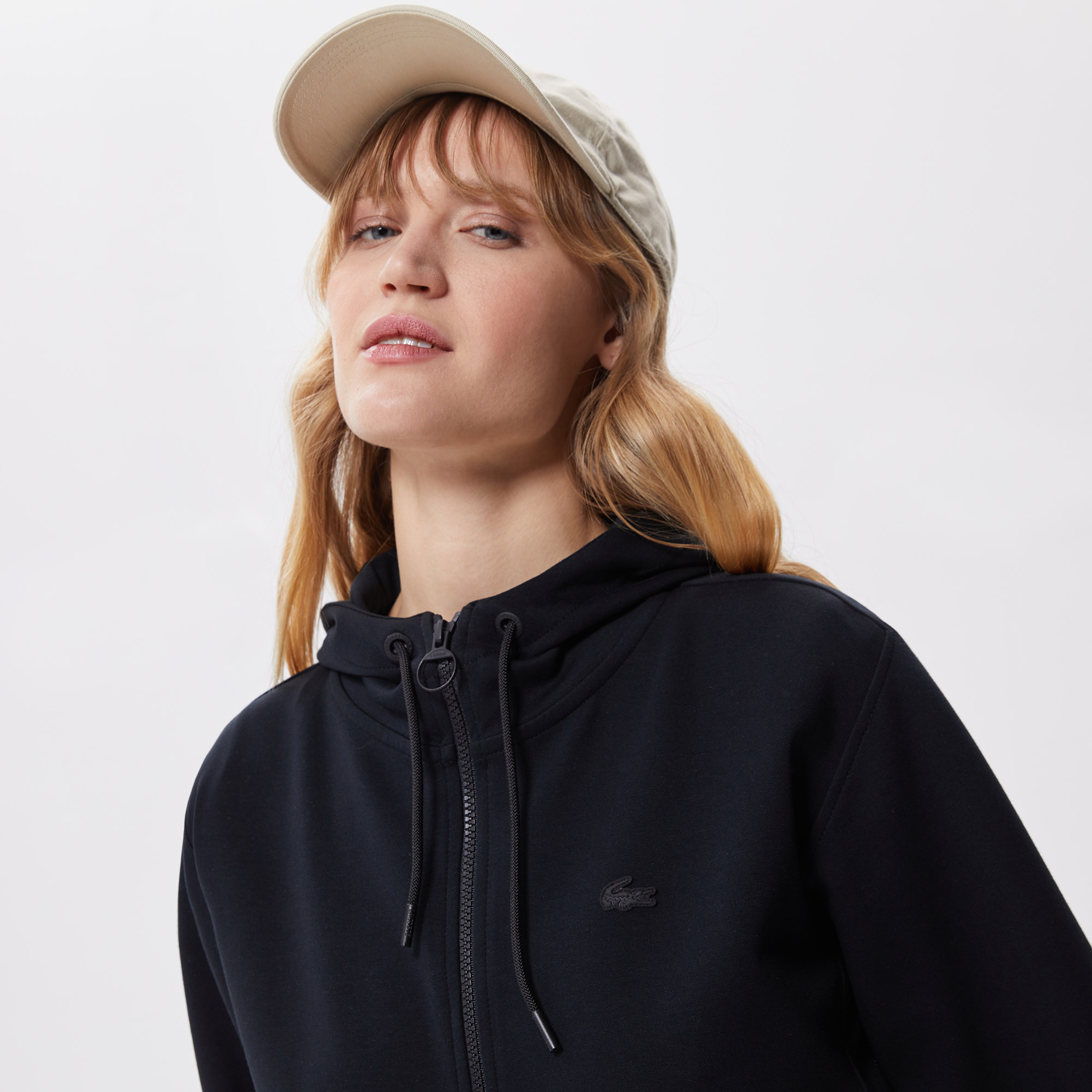 Kadın Regular Fit Kapüşonlu Siyah Sweatshirt