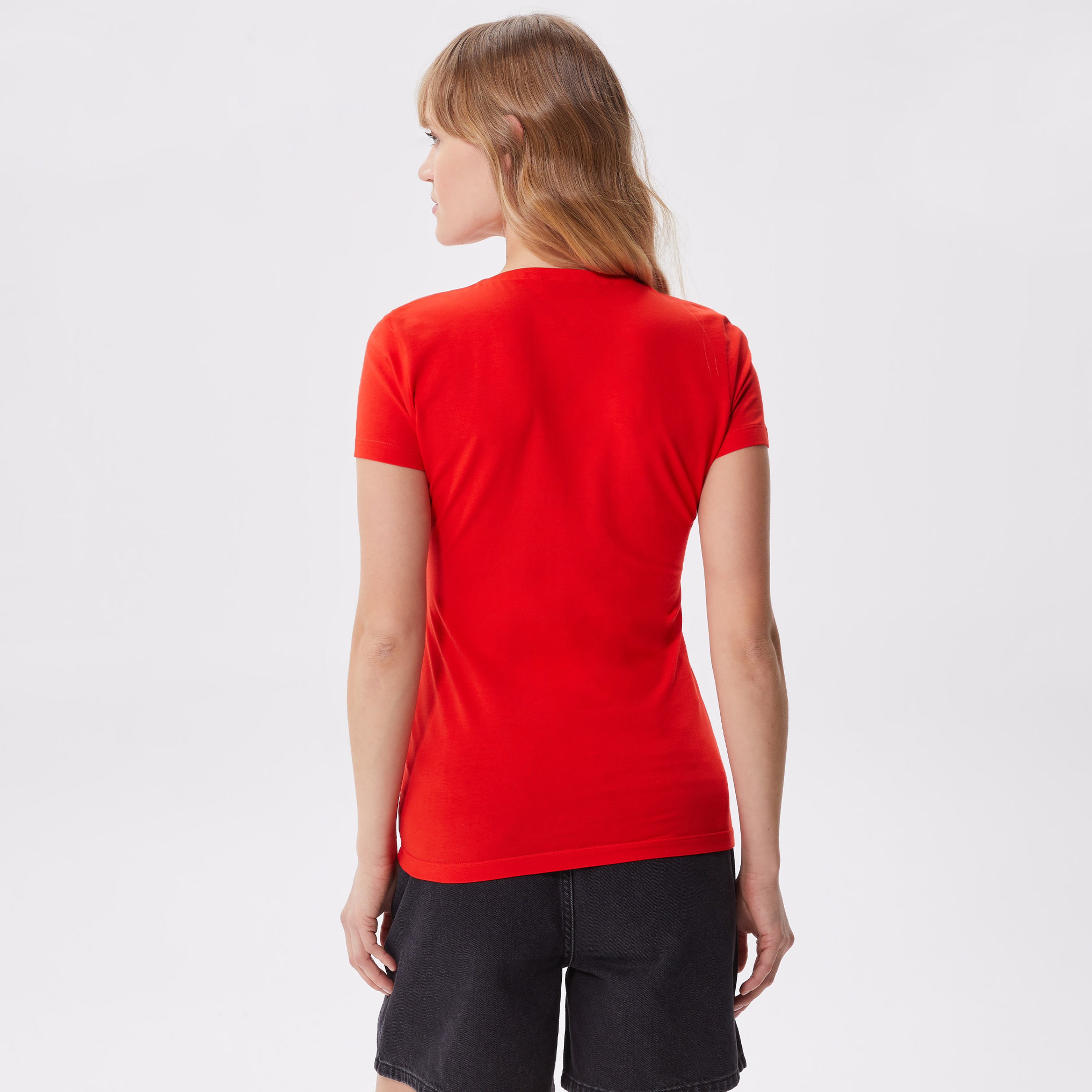 Lacoste Kadın Slim Fit V Yaka Kırmızı T-Shirt