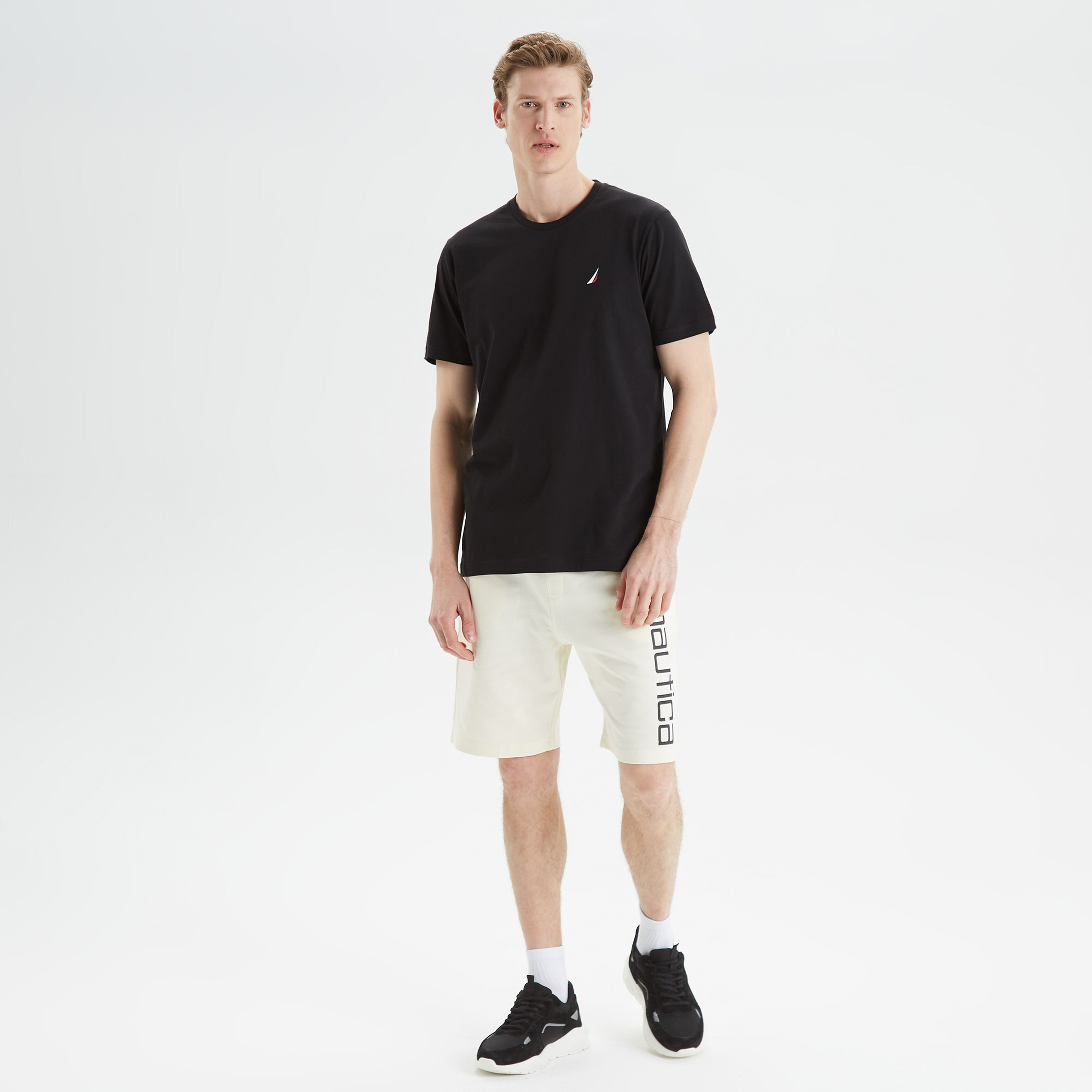 Nautica Erkek Siyah Standart Fit T-Shirt