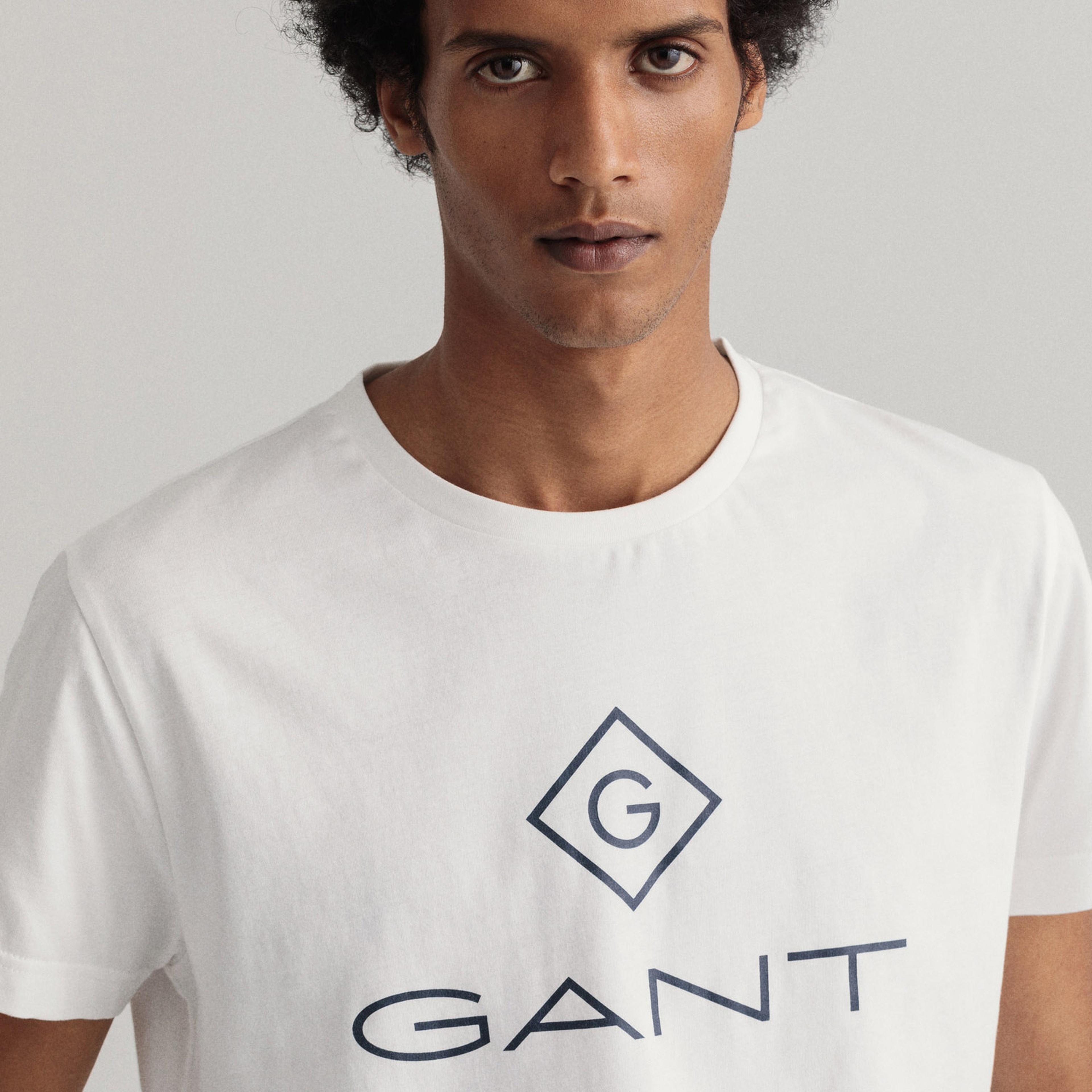 Gant Erkek Beyaz Regular Fit Bisiklet Yaka Logolu T-shirt