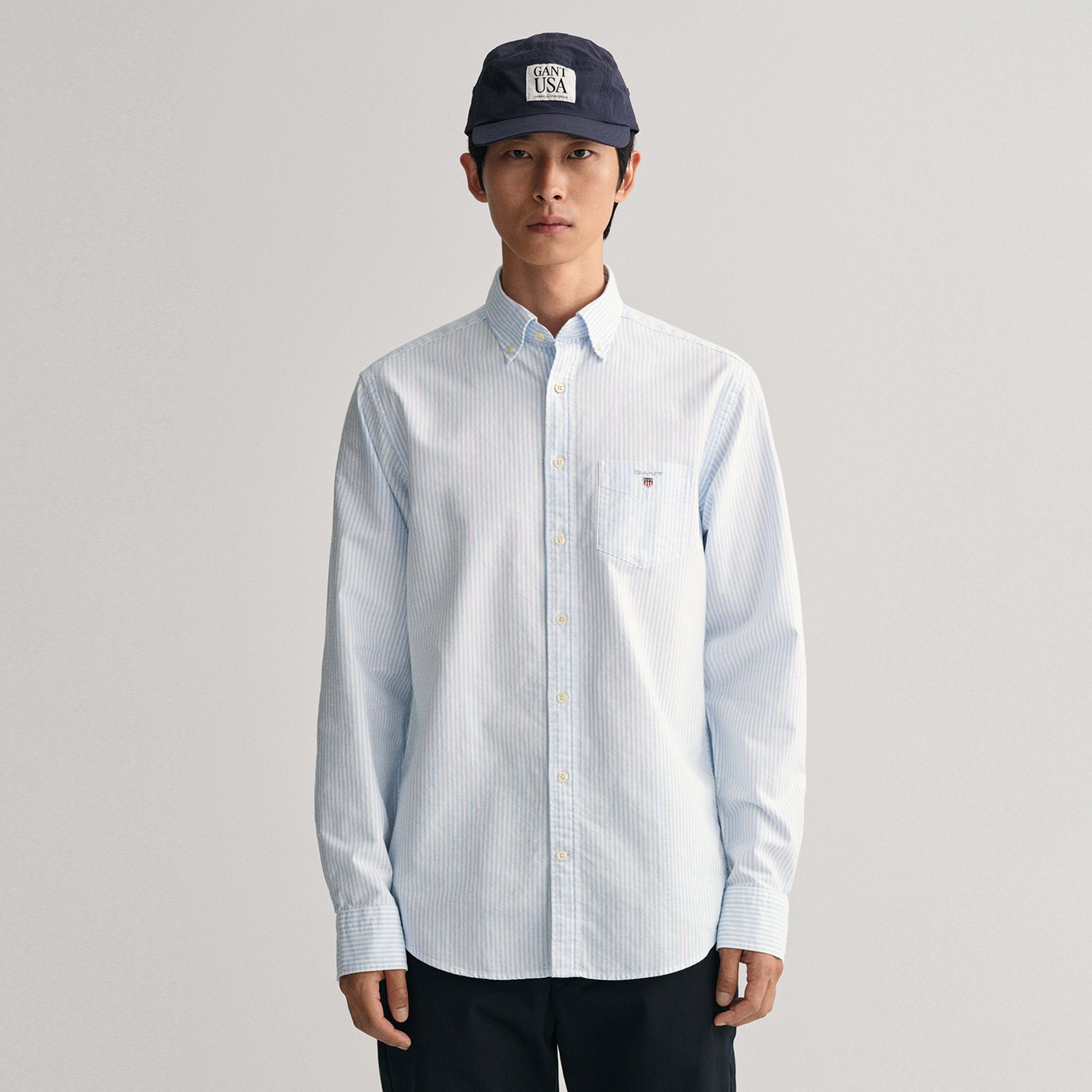 Gant Erkek Mavi Regular Fit Düğmeli Yaka Çizgili Gömlek