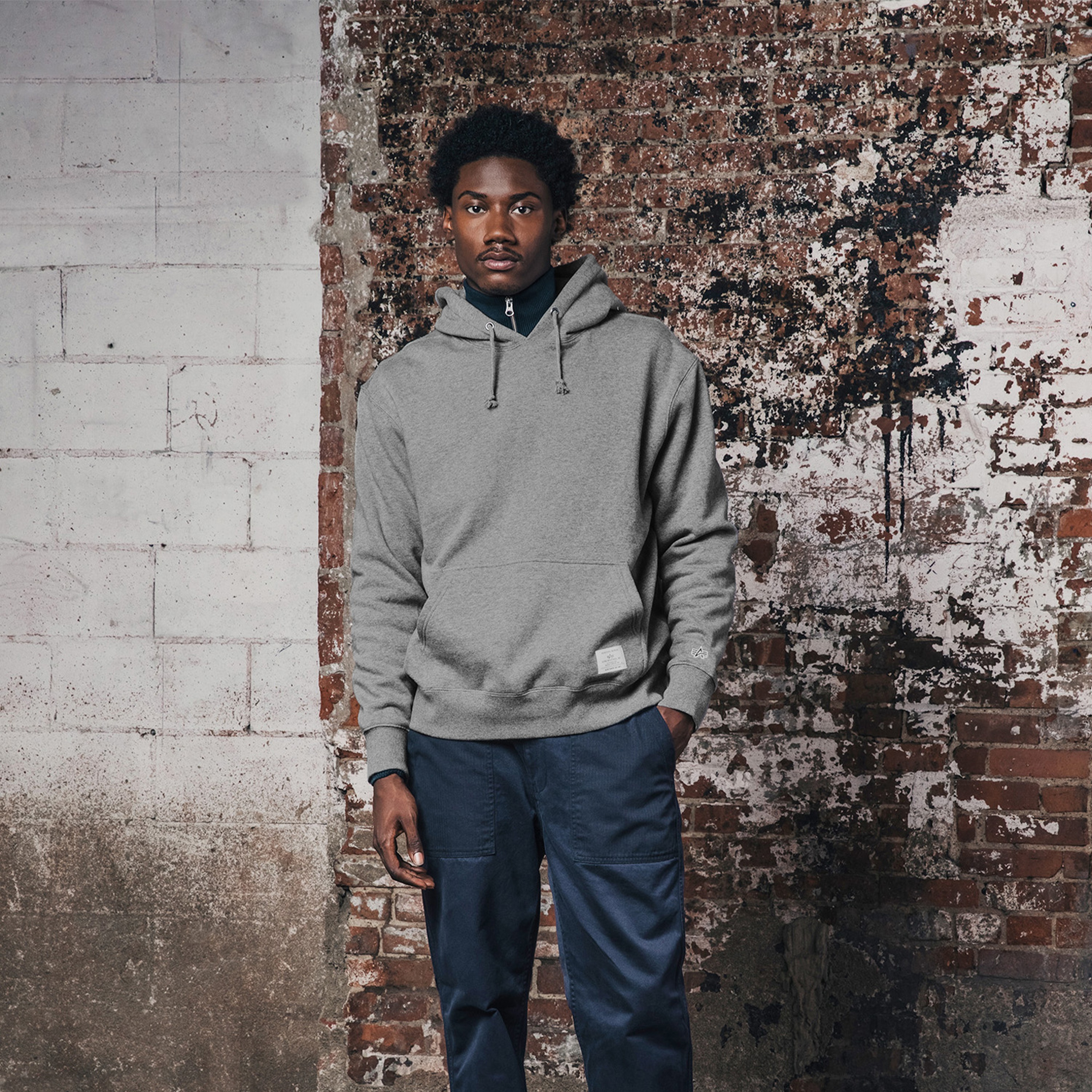 Alpha Industries Essential Erkek Gri Hoodie