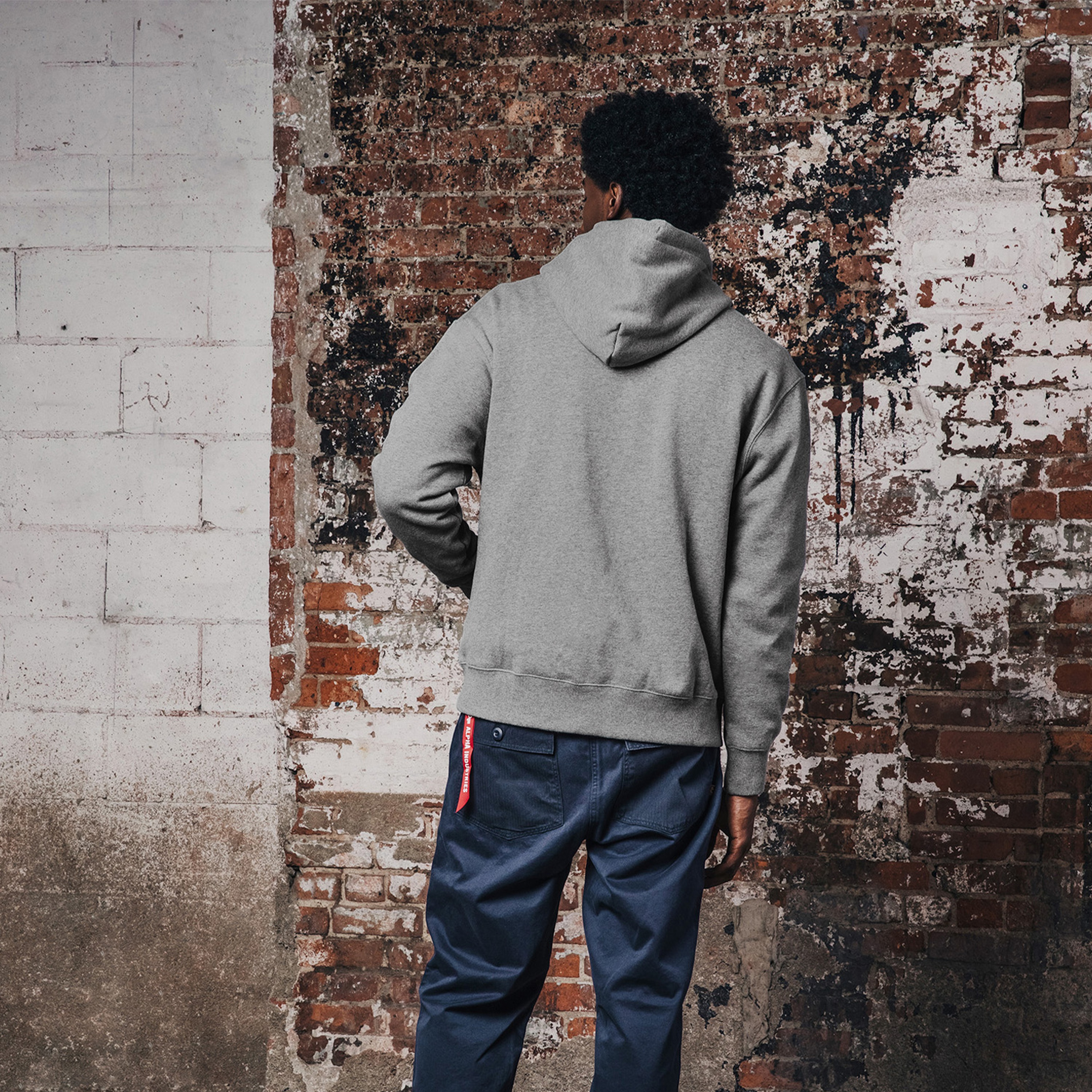 Alpha Industries Essential Erkek Gri Hoodie