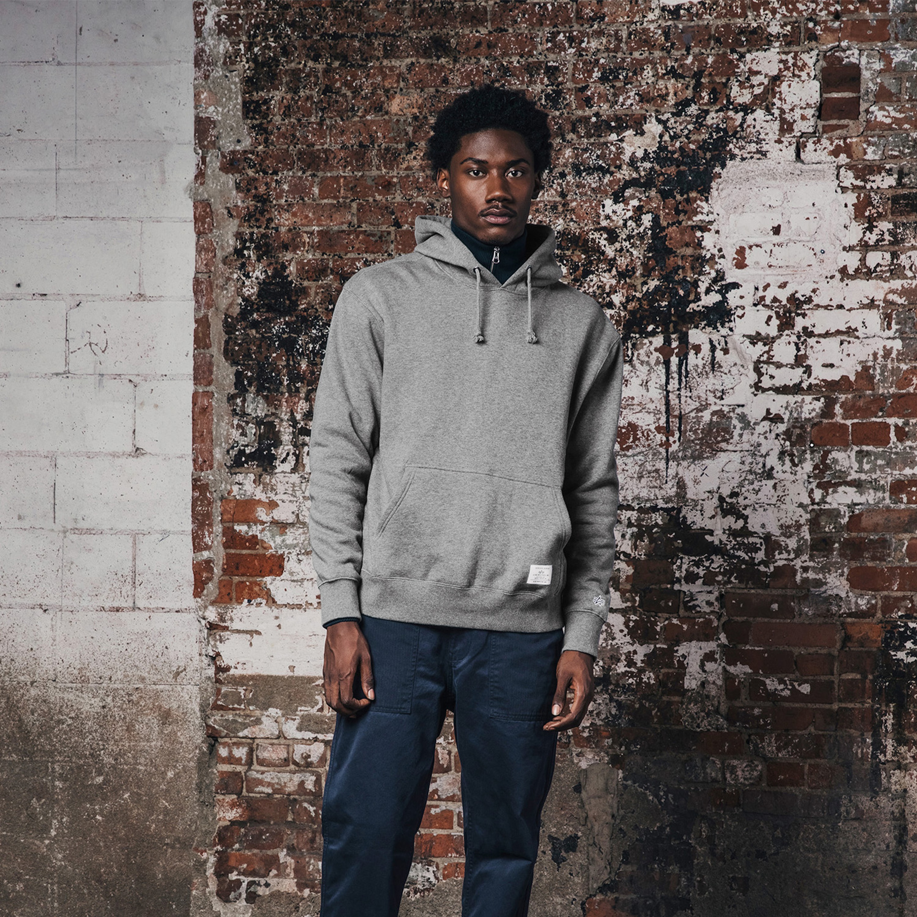 Alpha Industries Essential Erkek Gri Hoodie