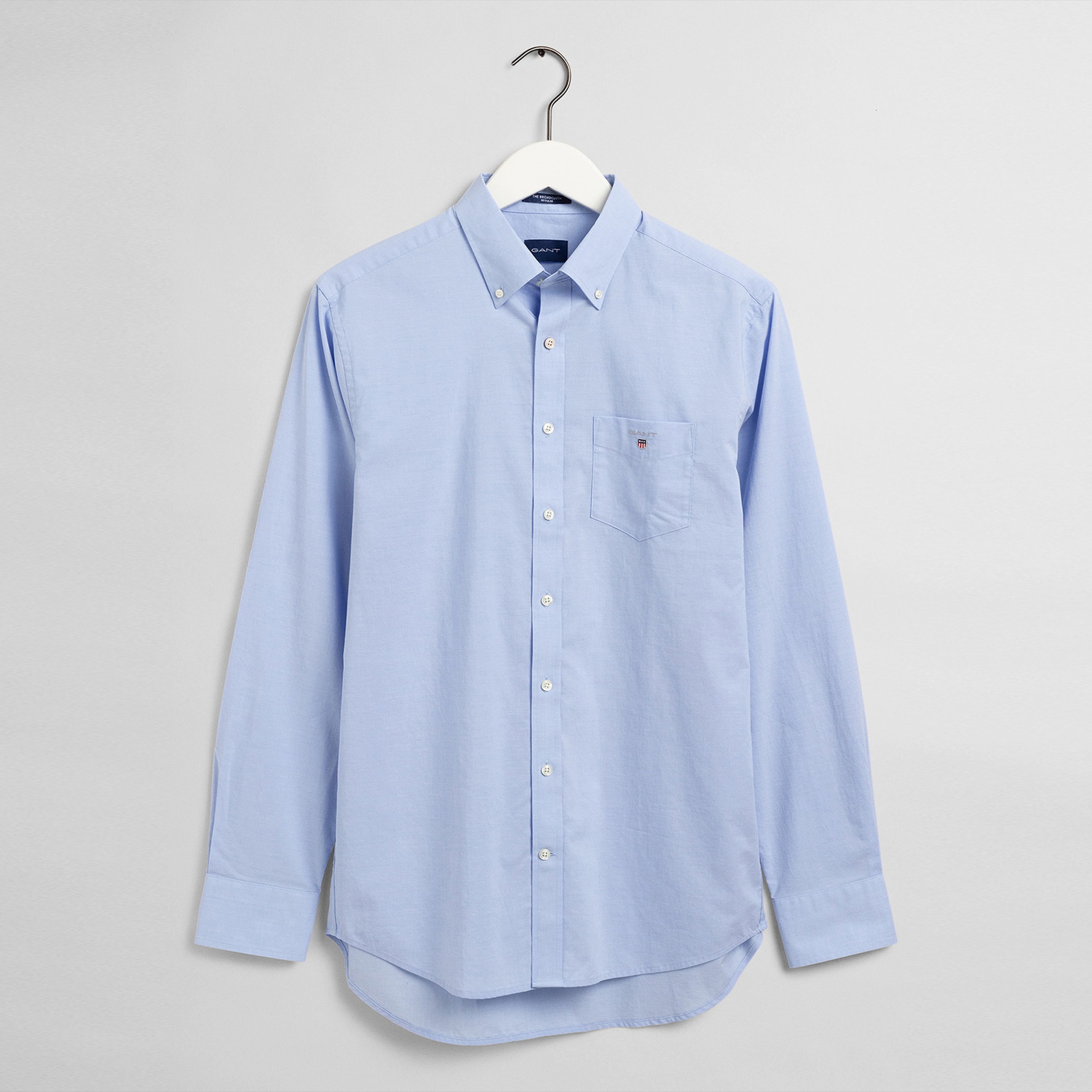 GANT Erkek Mavi Regular Fit Düğmeli Yaka Broadcloth Gömlek