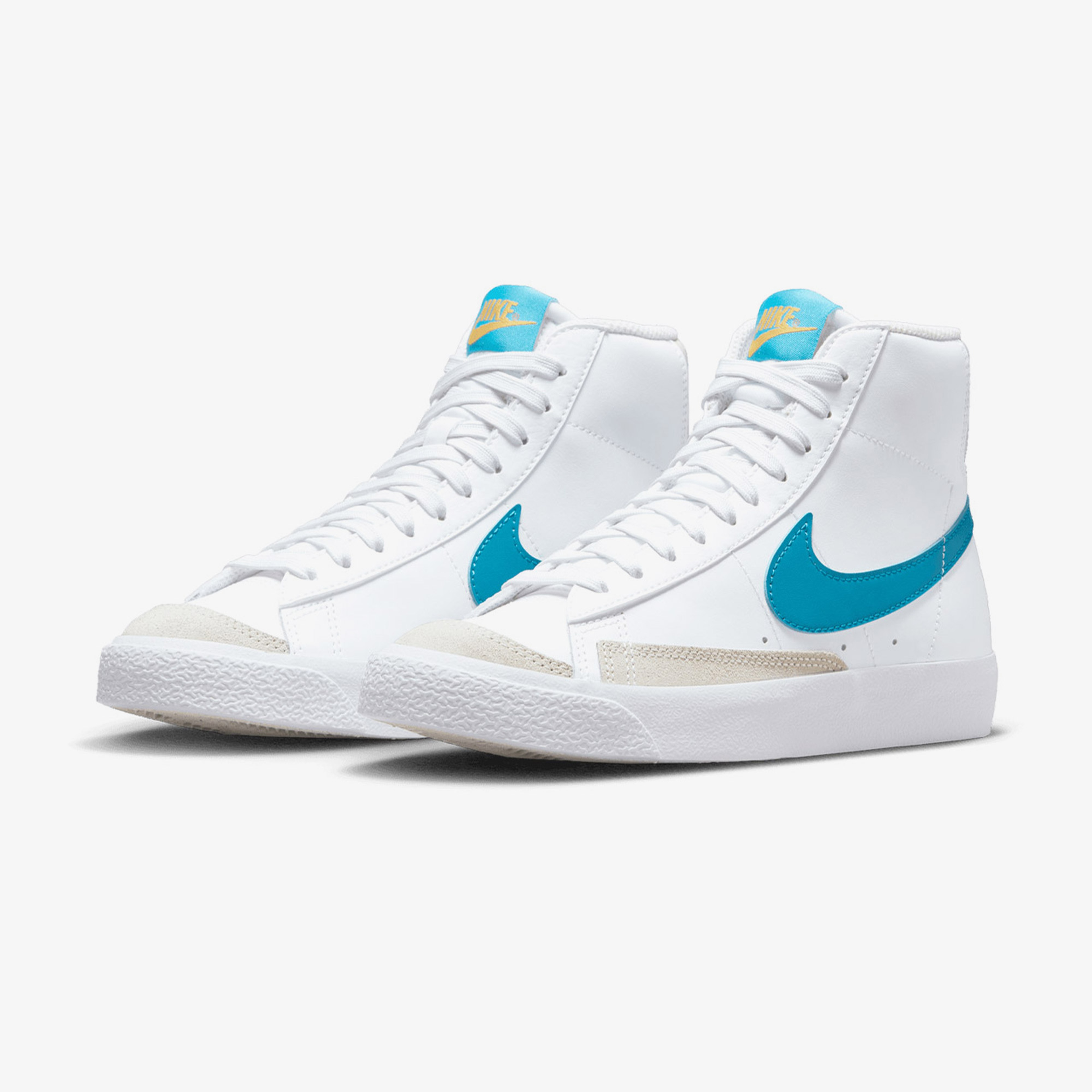 Nike Blazer Mid '77 Kadın Beyaz Spor Ayakkabı