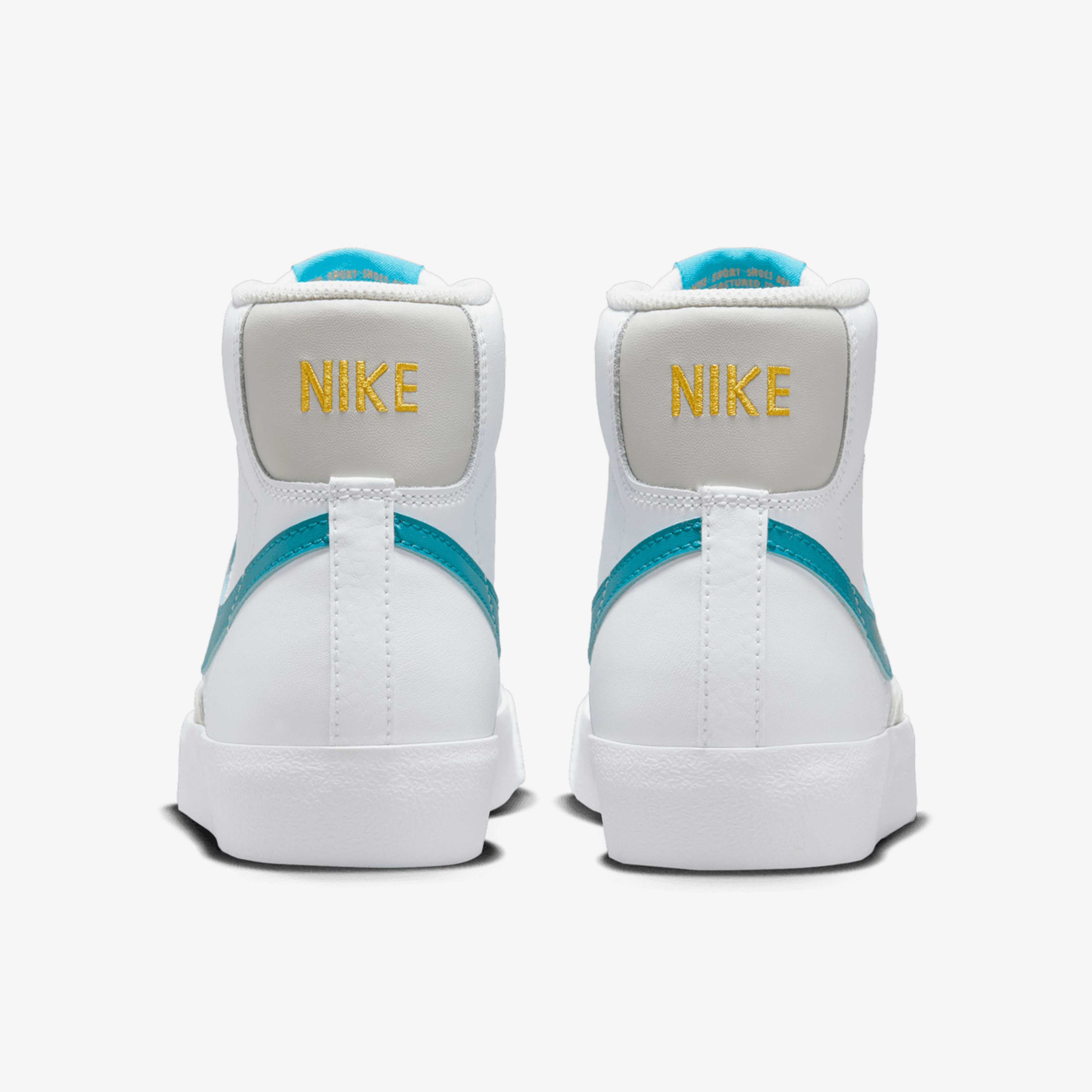 Nike Blazer Mid '77 Kadın Beyaz Spor Ayakkabı