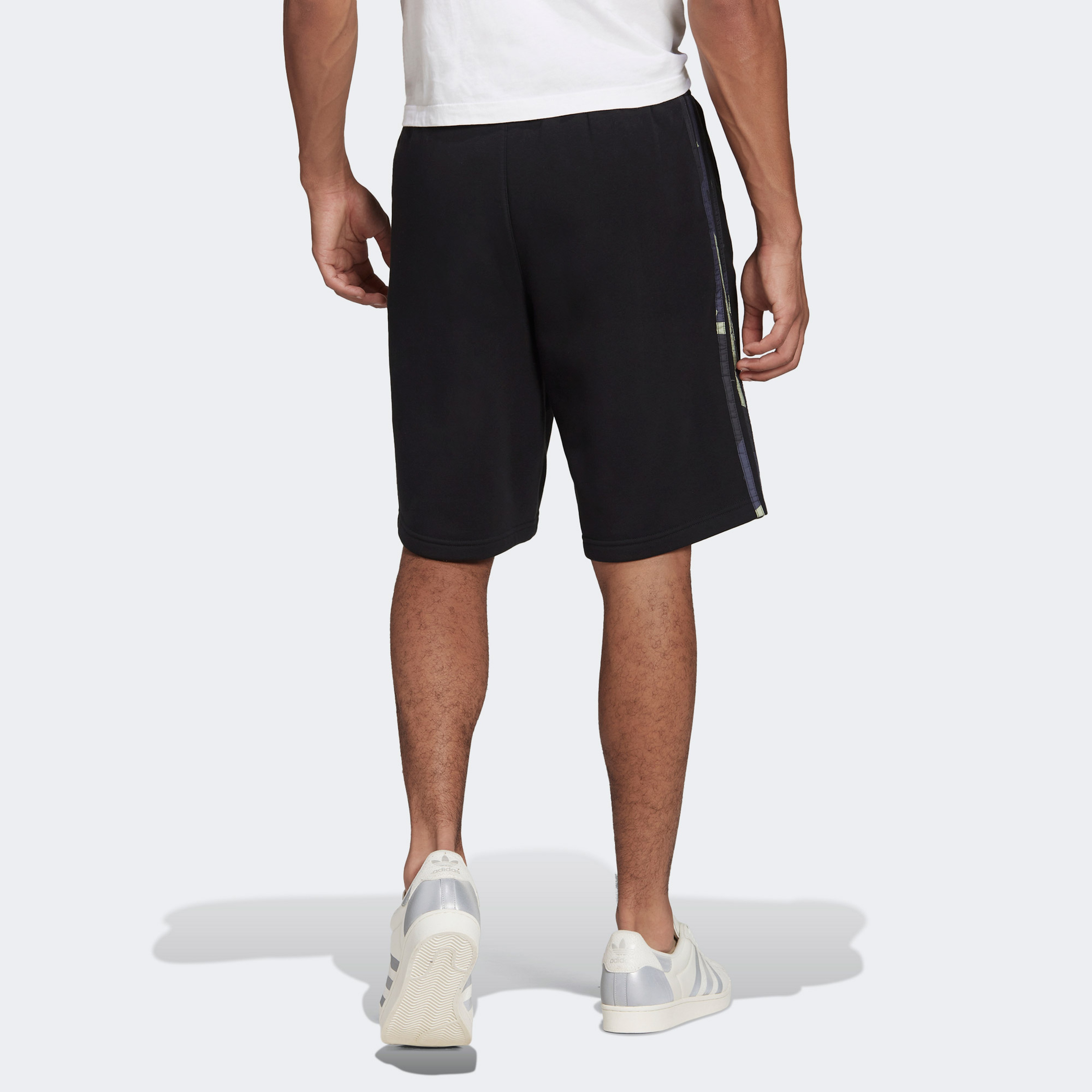 adidas Graphics Camo Erkek Siyah Şort