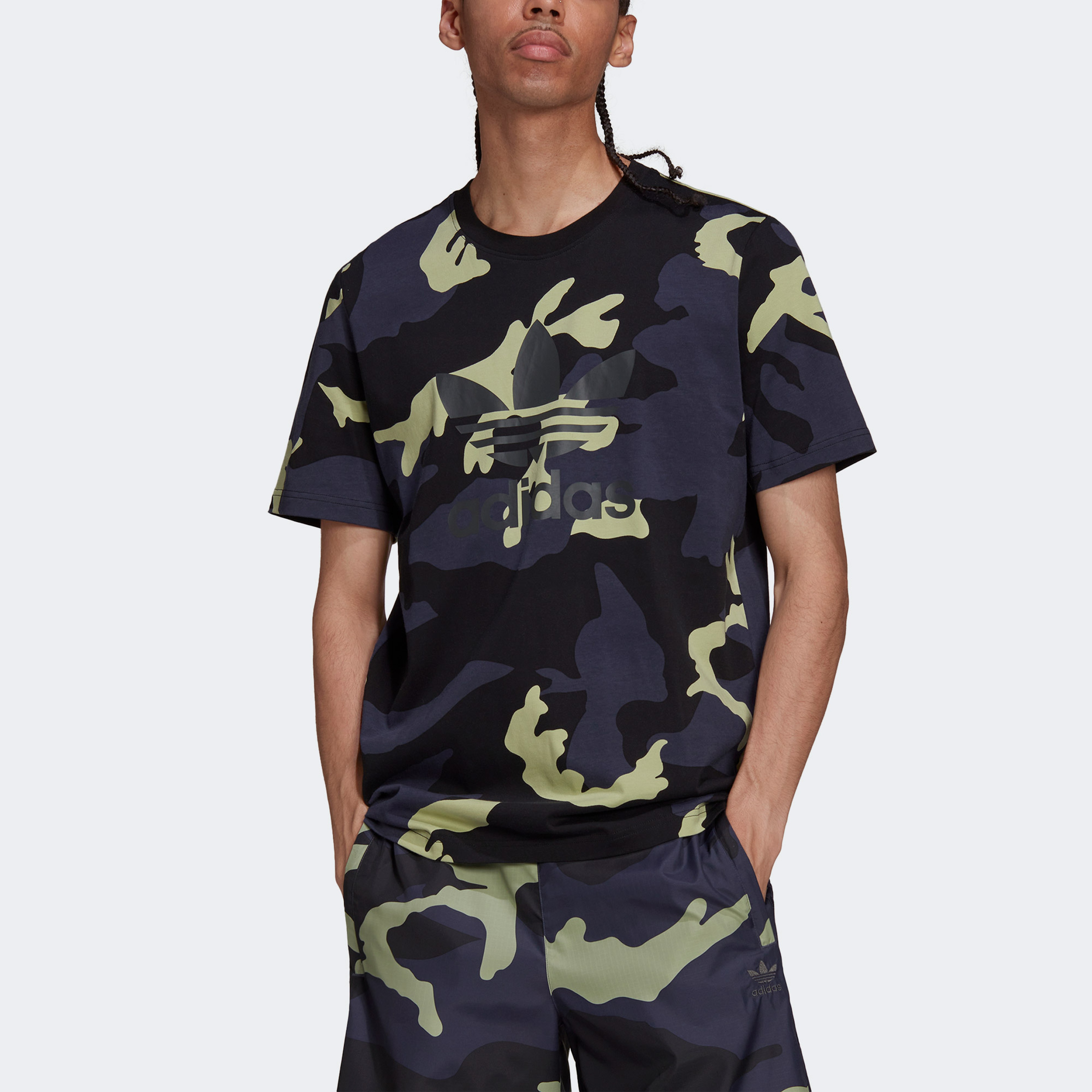 adidas Graphics Camo Erkek Lacivert T-Shirt